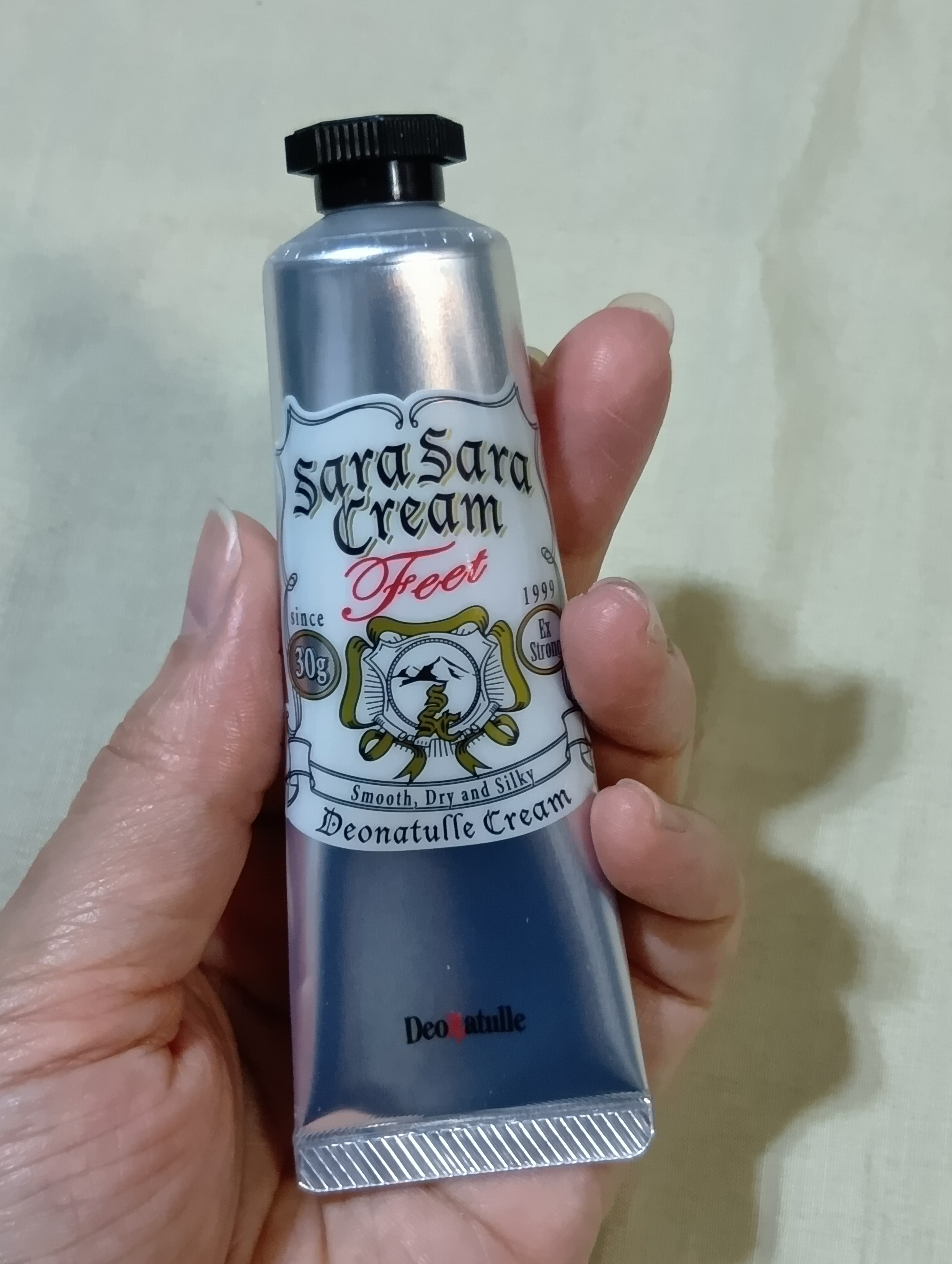 薬用足指さらさらクリーム/デオナチュレ/デオドラント・制汗剤を使ったクチコミ（2枚目）