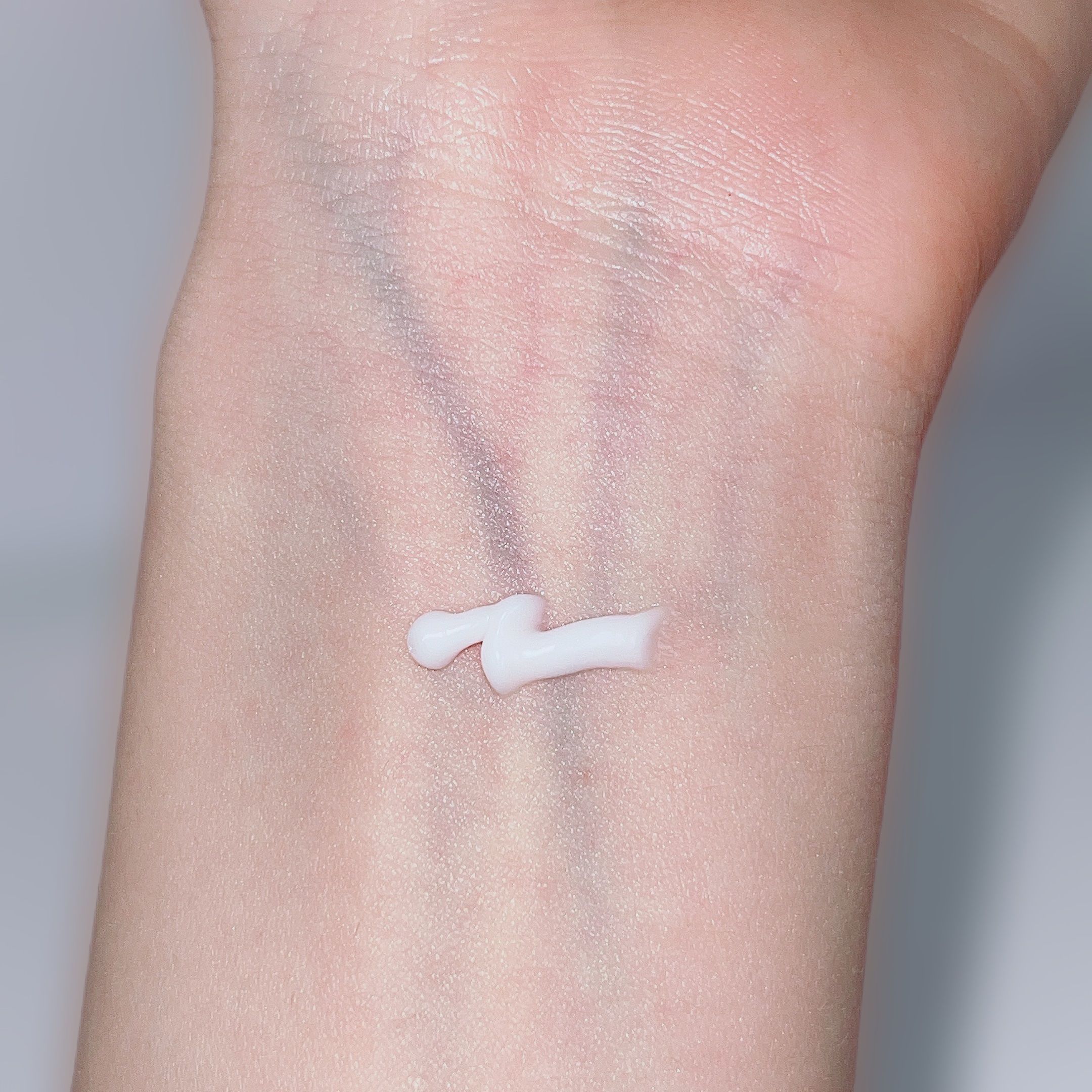 薬用 エフェクト リンクル＆モイスト アイクリーム/AMPULE SHOT/アイケア・アイクリームを使ったクチコミ（3枚目）