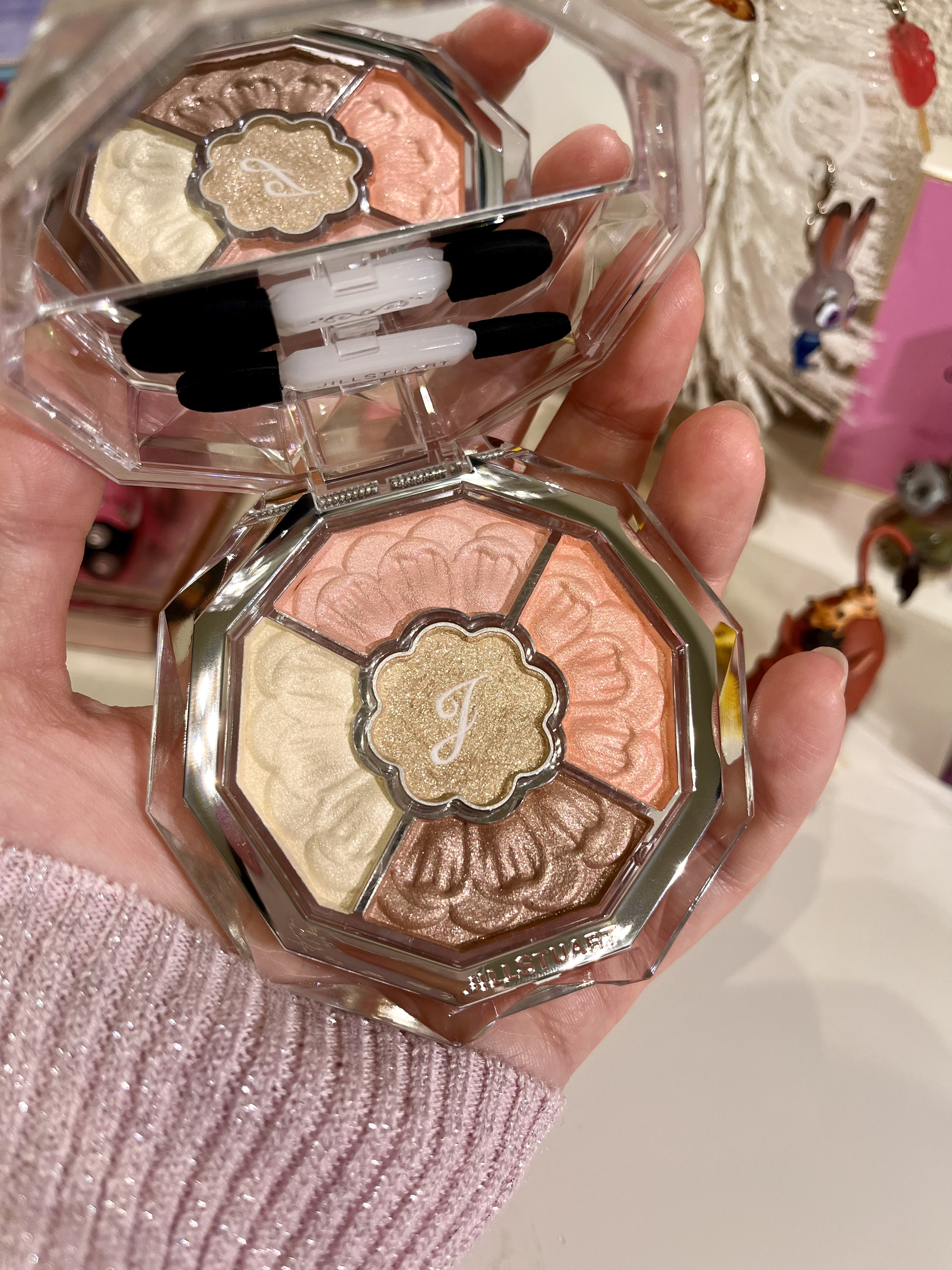 ジルスチュアート ブルームクチュール アイズ　ジュエルドブーケ/JILL STUART/アイシャドウパレットを使ったクチコミ（1枚目）