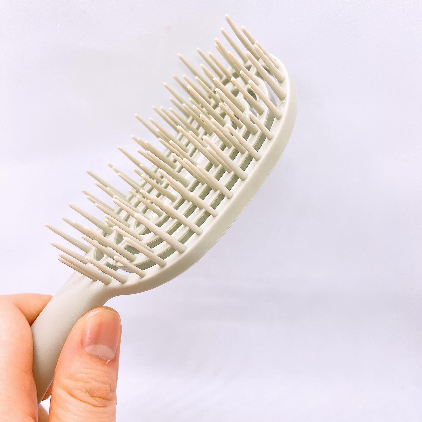 ユニークリー 4wayスムースヘアブラシ/ビー・エヌ/ヘアブラシを使ったクチコミ（3枚目）