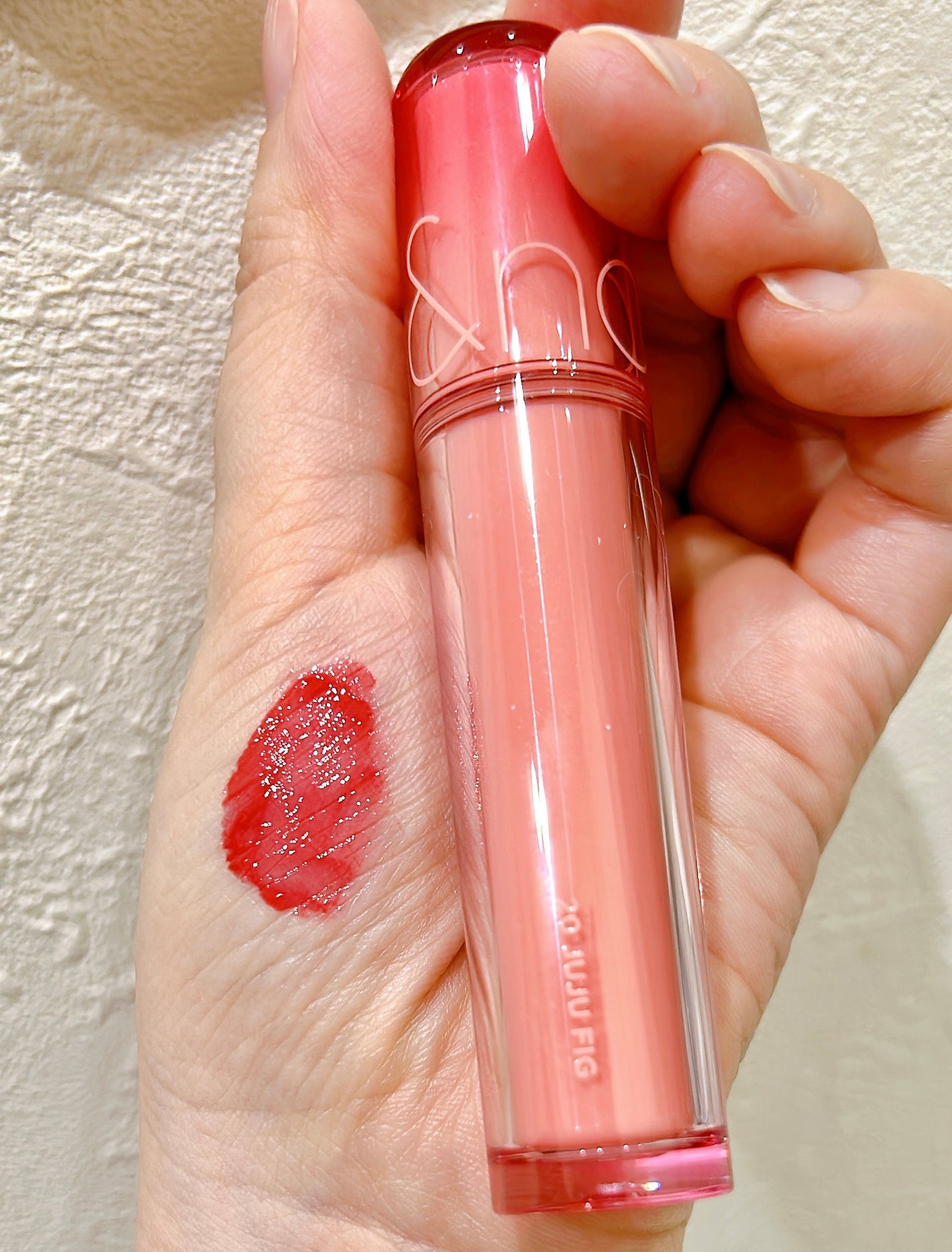 フィー 3Dボリューミンググロス/fwee/リップグロスを使ったクチコミ(4枚目)