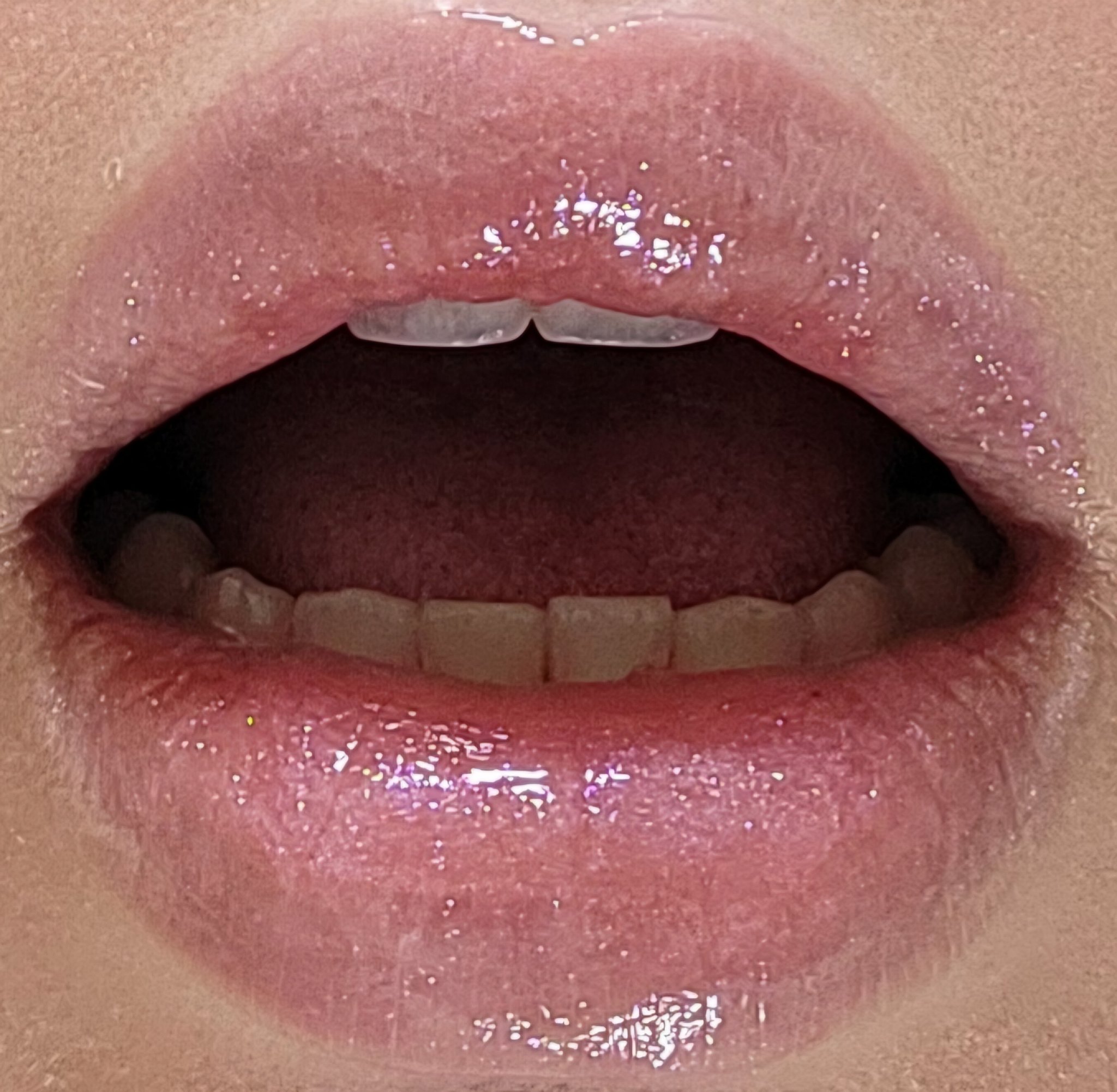 SHINY LIPGLOSSES/L.A.COLORS/リップグロスを使ったクチコミ（1枚目）