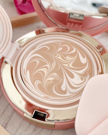 ヴェールヌーディ エッセンスパクトグロウ/AGE20’s/クリーム・エマルジョンファンデーションを使ったクチコミ(2枚目)