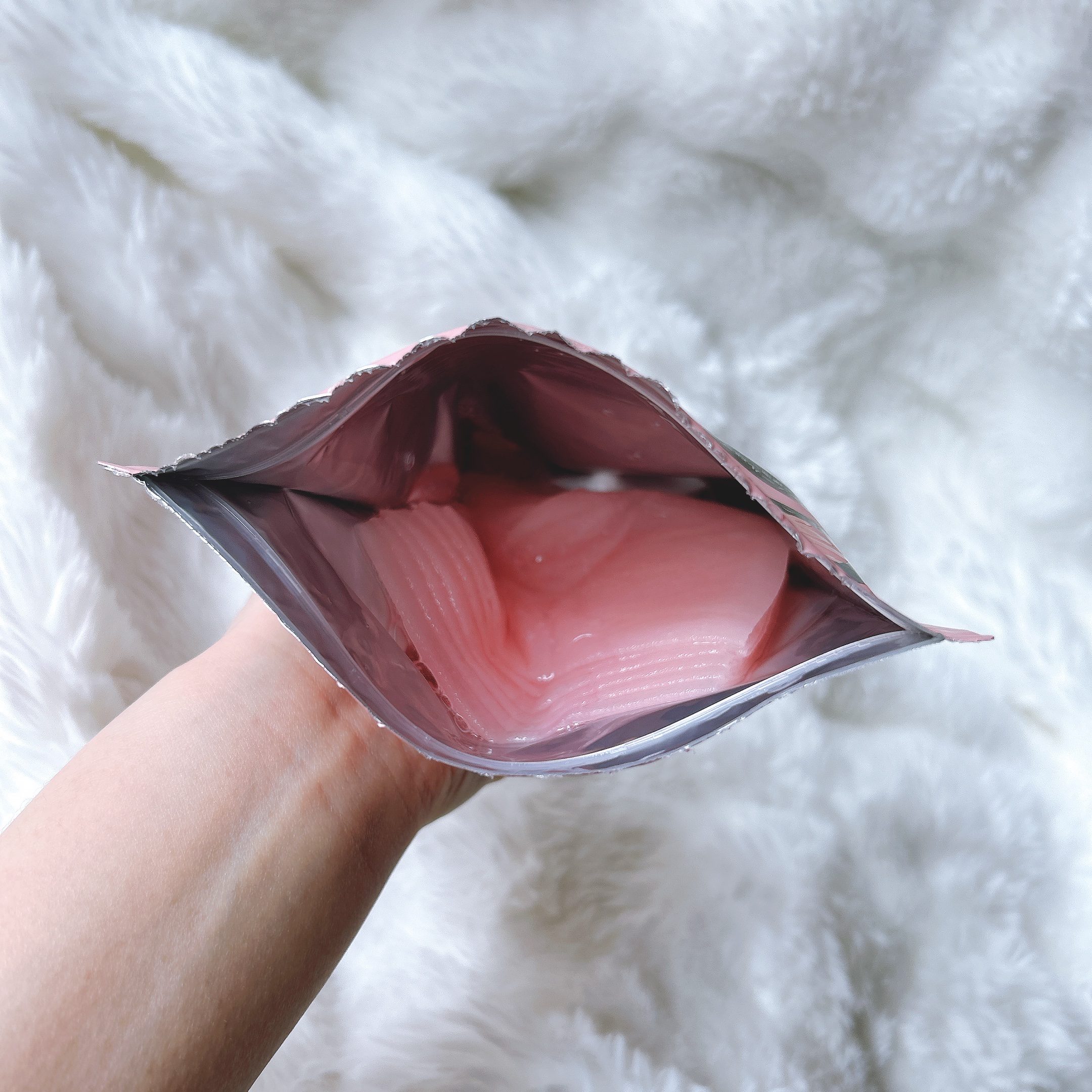 肌美精 カラーエッセンスマスク ピンク/肌美精/シートマスク・パックを使ったクチコミ（3枚目）