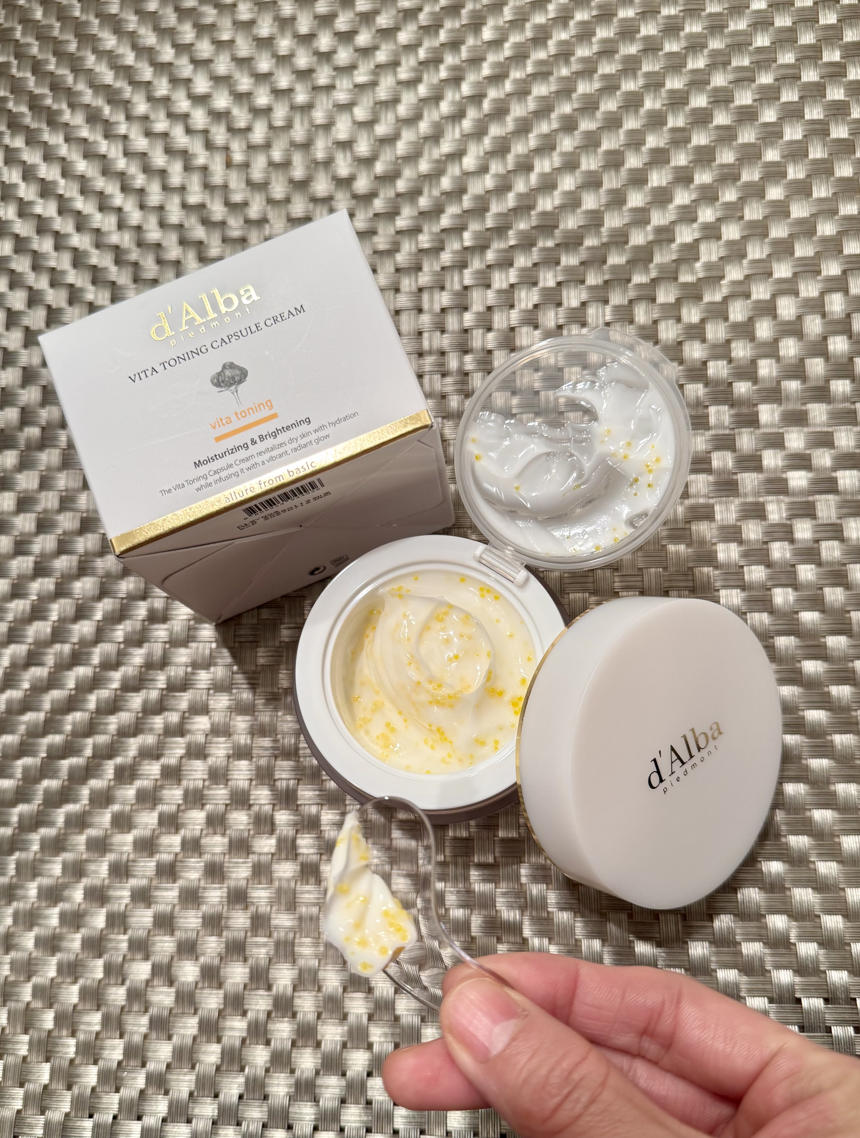 ビタトーニングカプセルクリーム/ダルバ/フェイスクリームを使ったクチコミ（1枚目）