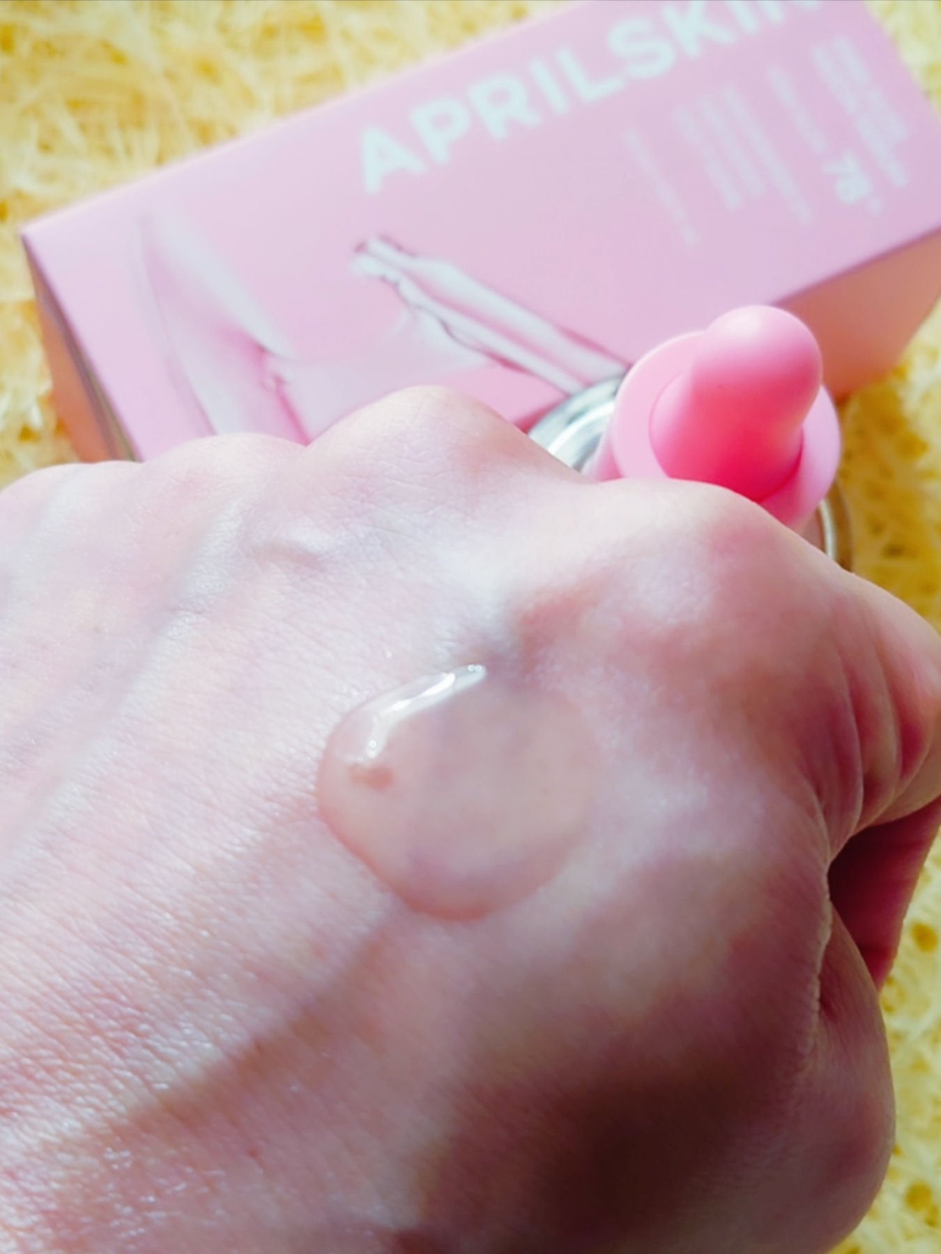ピンクアロエムチンセラム/APRILSKIN/美容液を使ったクチコミ(4枚目)