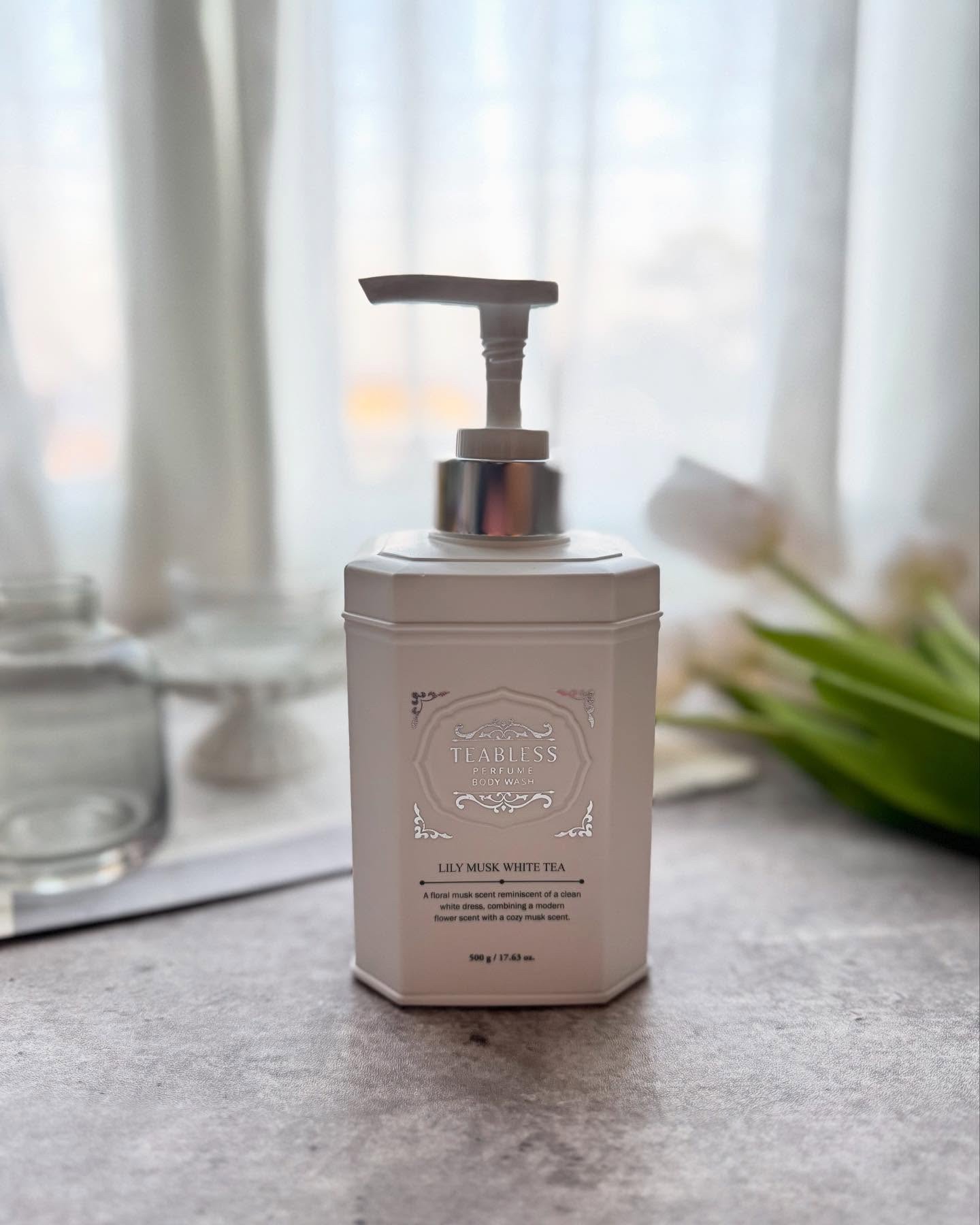 パフュームボディローション リリィムスクホワイトティー/TEABLESS/ボディローションを使ったクチコミ（1枚目）