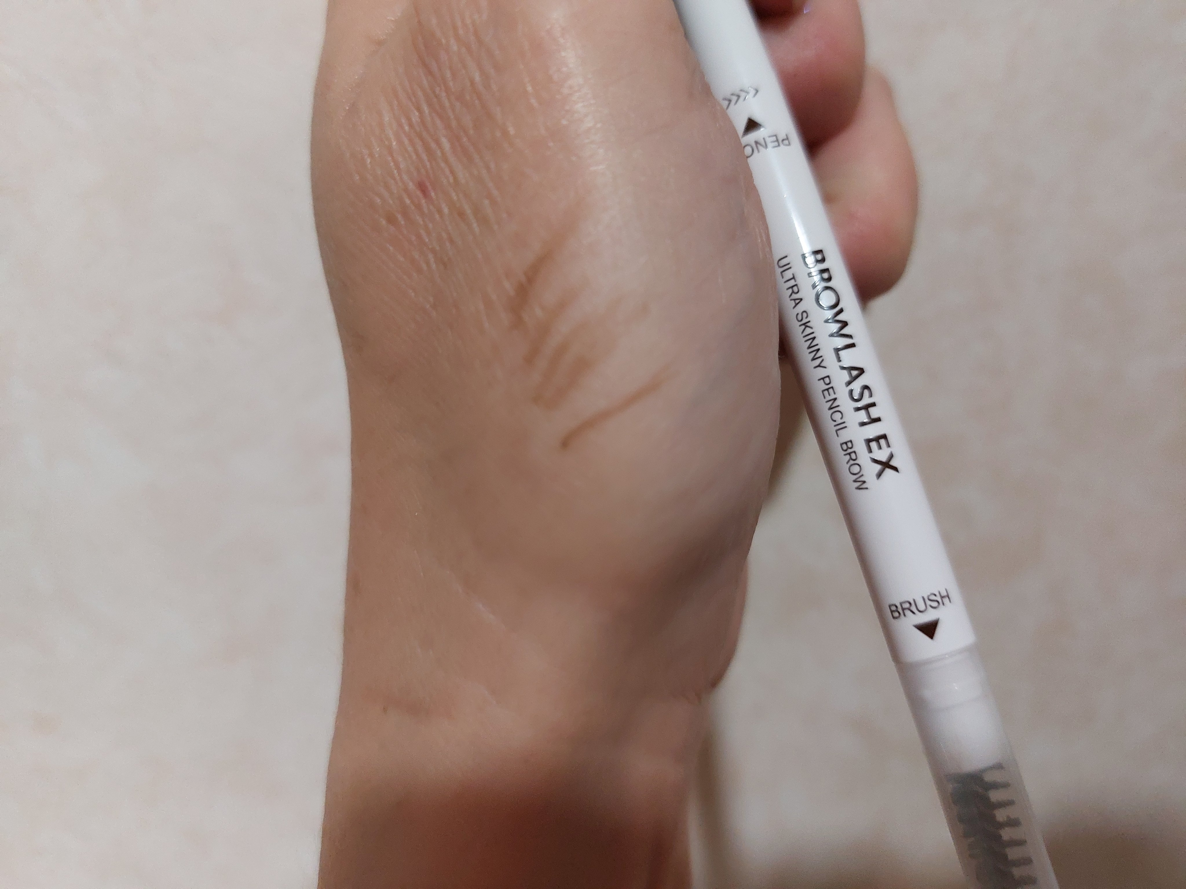 ブロウラッシュEX　ウルトラスキニーペンシルブロウ N/ブロウラッシュ/アイブロウペンシルを使ったクチコミ（1枚目）
