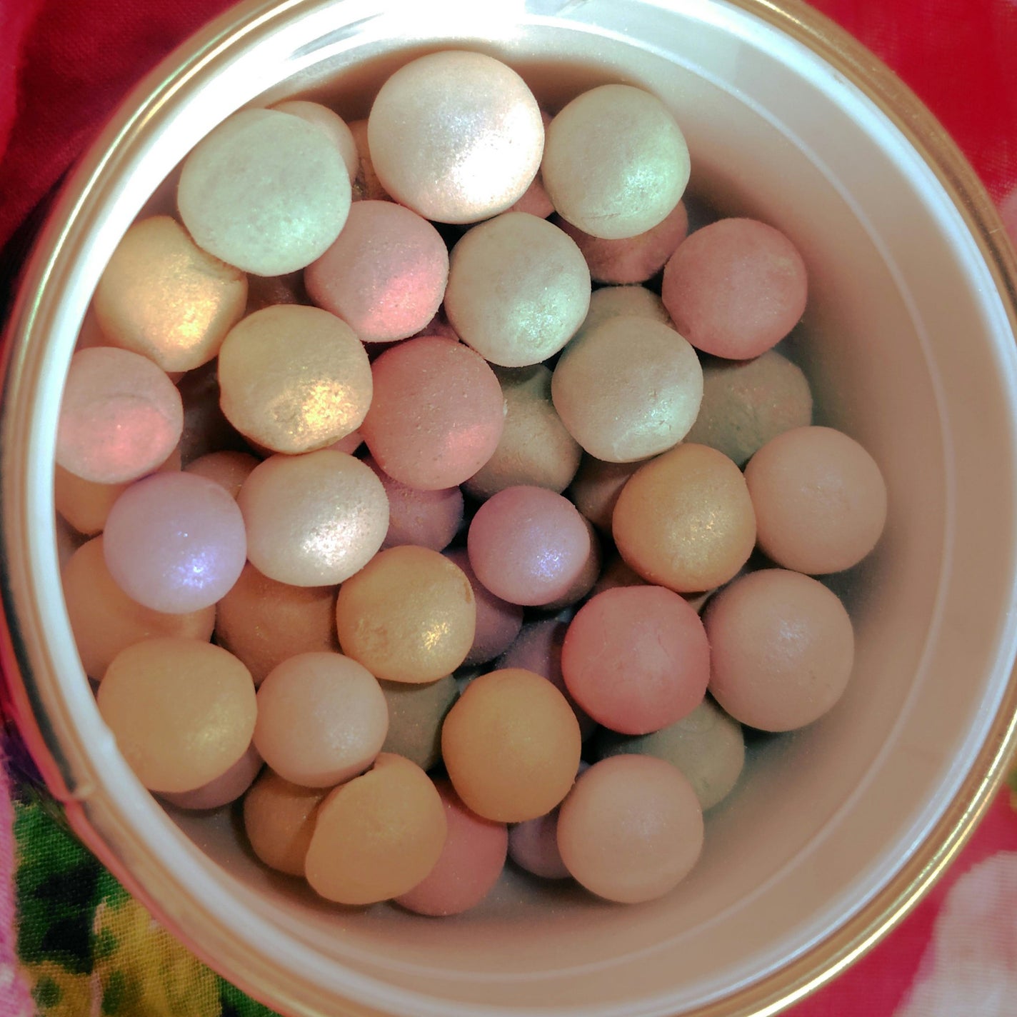 メテオリット ビーユ/GUERLAIN/フェイスパウダーを使ったクチコミ(2枚目)