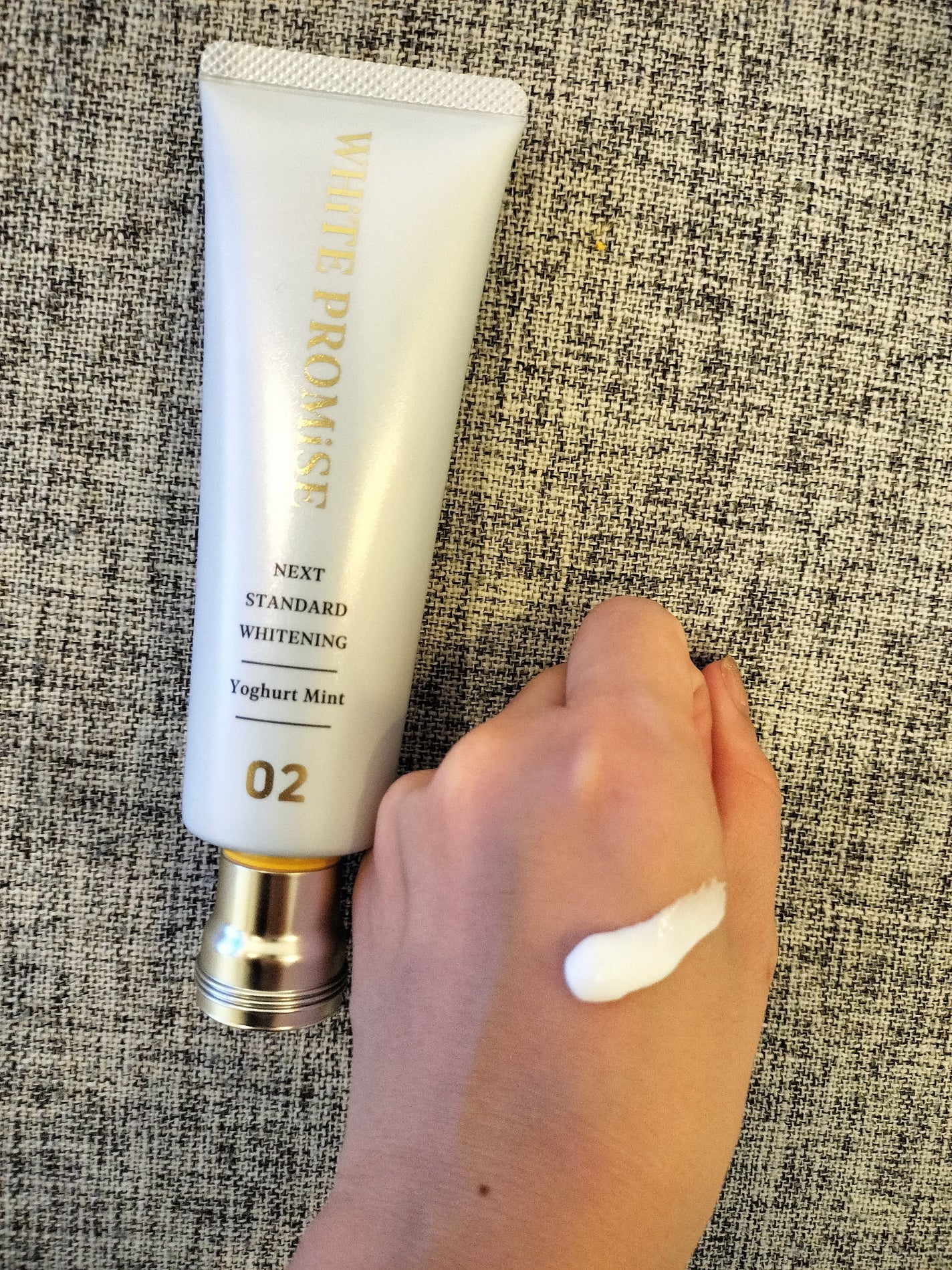 ホワイトプロミス 美白*+むし歯予防*/WHiTE PROMiSE/歯磨き粉を使ったクチコミ(2枚目)