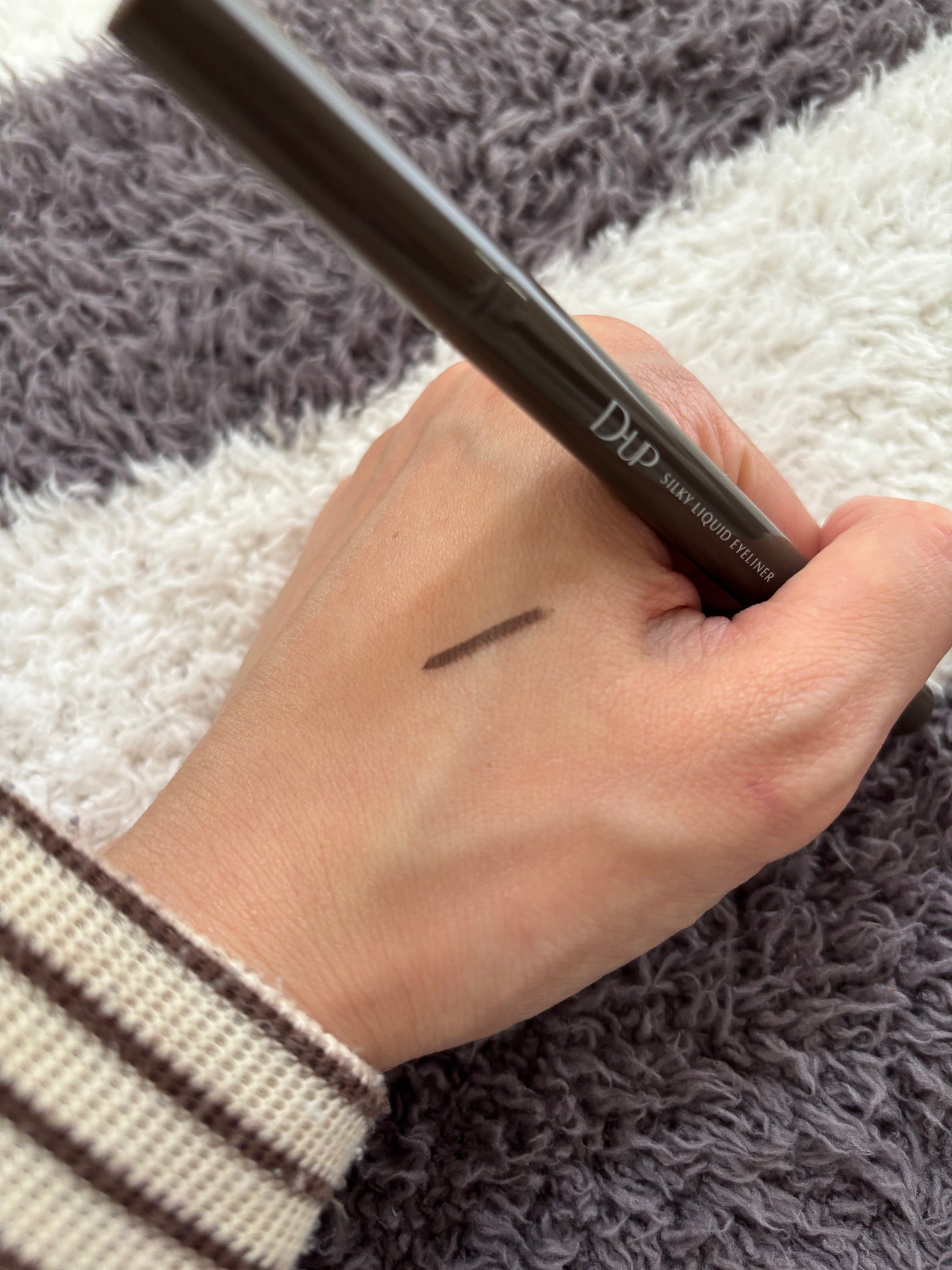 シルキーリキッドアイライナーWP/D-UP/リキッドアイライナーを使ったクチコミ(2枚目)