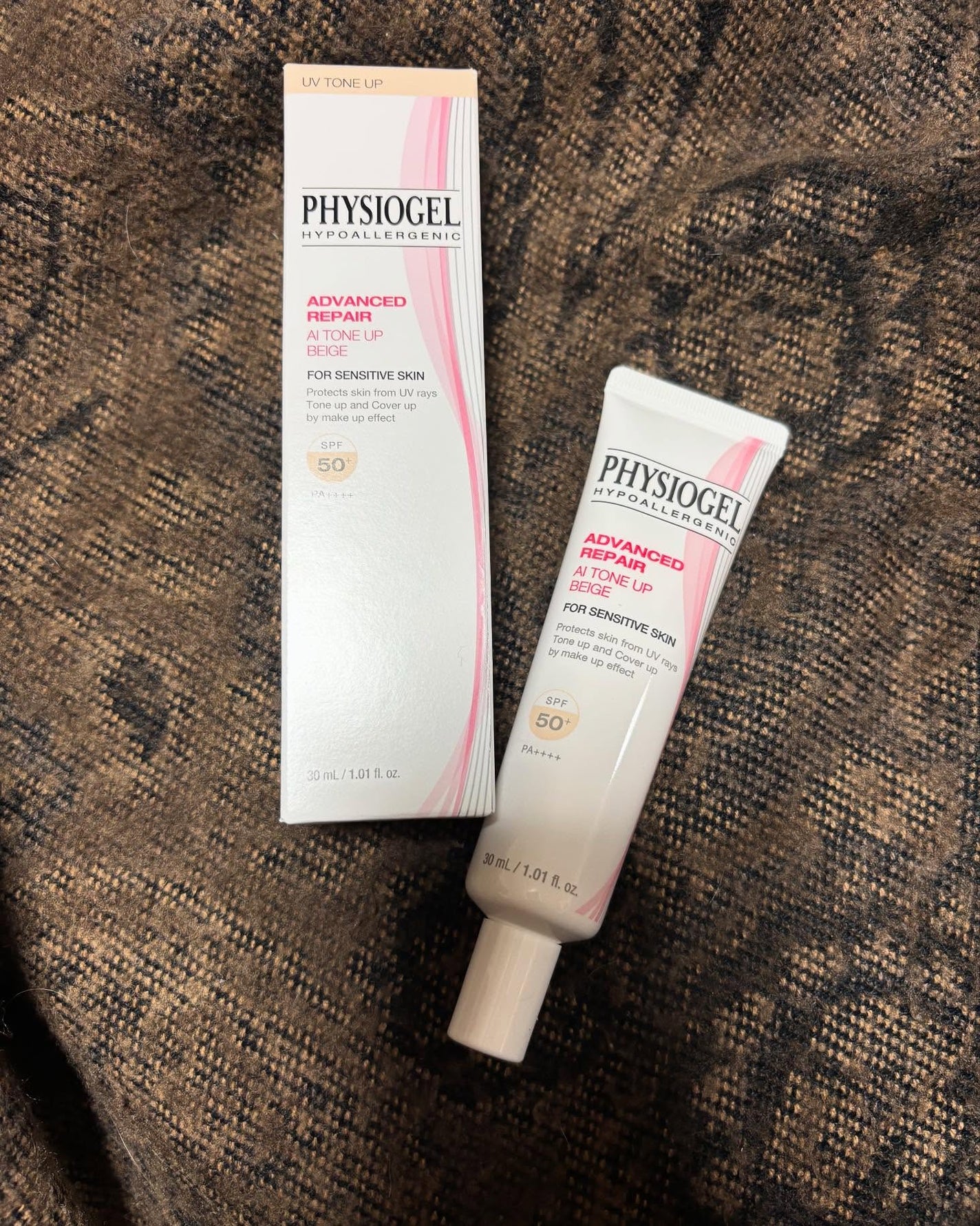 kqnqpið®ãã©ãã100 on LIPS ã#PHYSIOGELããŸãããã¢ããã³ã¹ããªãã¢AIããŒã³ã¢ã..ãïŒ1æç®ïŒ