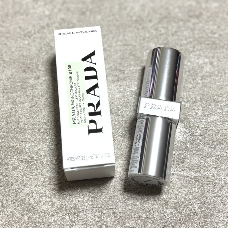 モノクローム ウェイトレス リップカラー(スムース ナイロン)/PRADA BEAUTY/口紅を使ったクチコミ（1枚目）