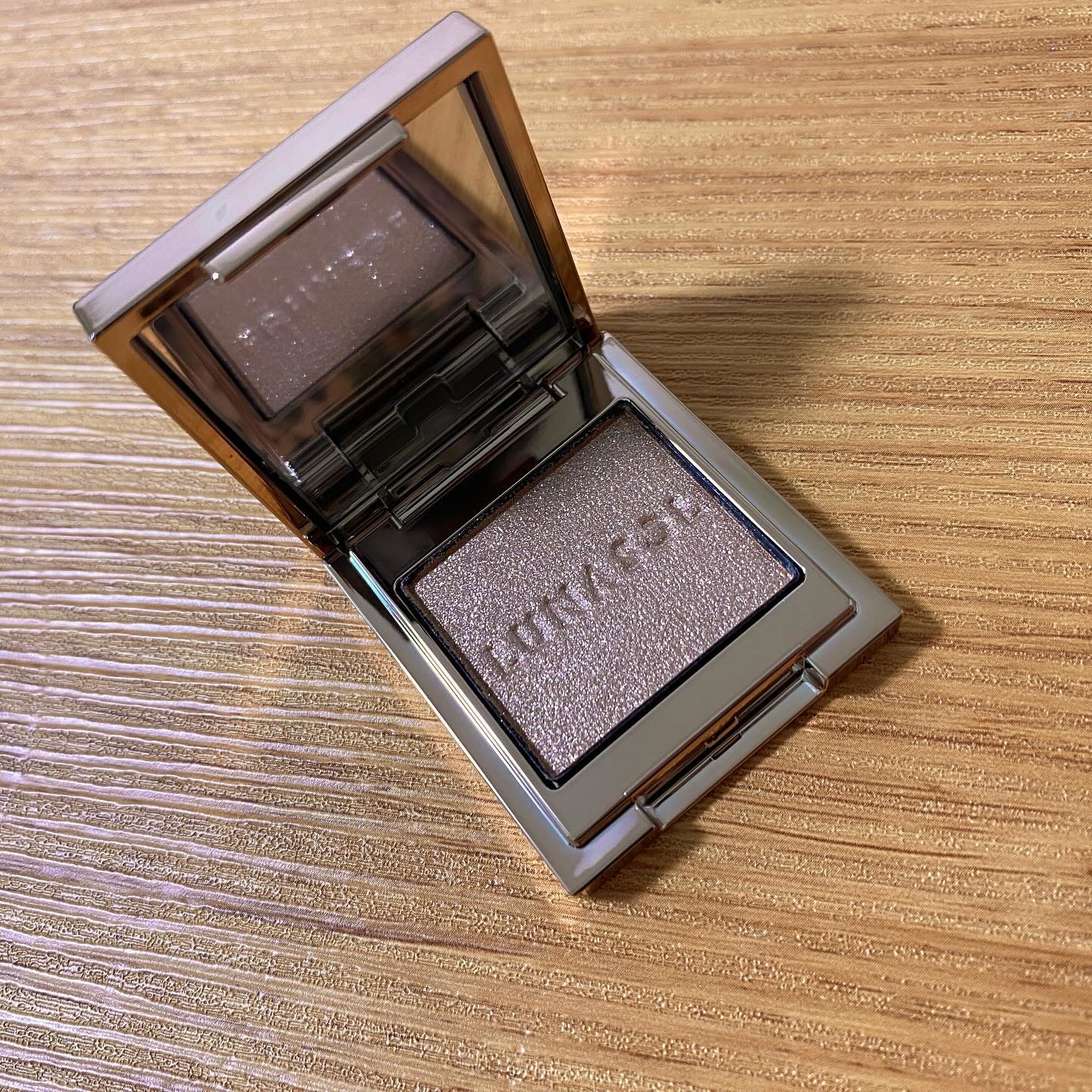 ルナソル モノアイカラーレーション/LUNASOL/単色アイシャドウを使ったクチコミ（1枚目）