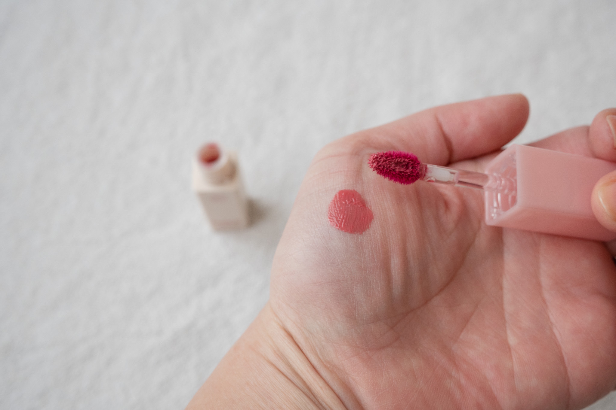 ウォーターグラスティント 02 ベリー/hana by hince/口紅を使ったクチコミ（1枚目）