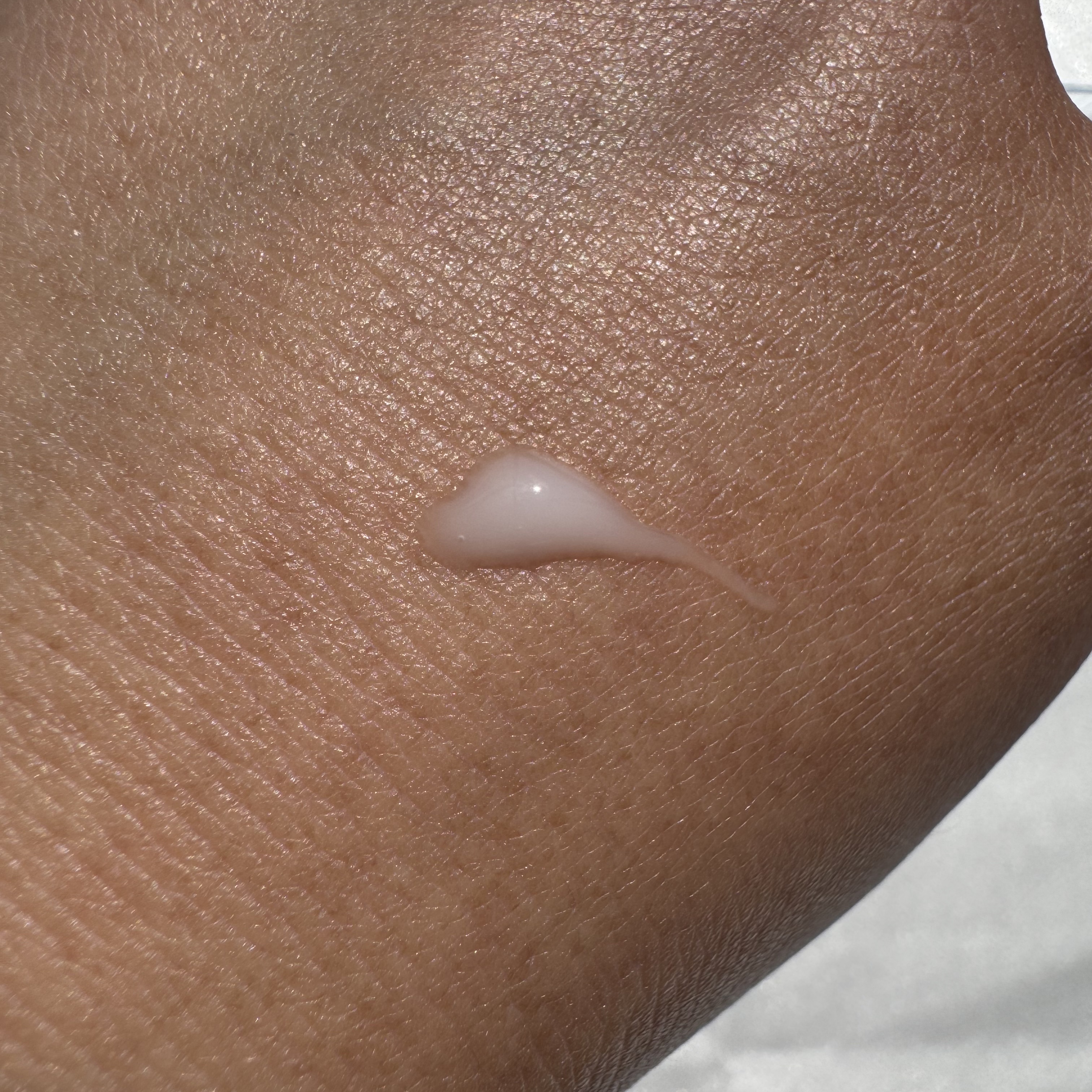 アネッサ　パーフェクトUV　スキンケアミルク　NA/アネッサ/日焼け止めミルクを使ったクチコミ（3枚目）