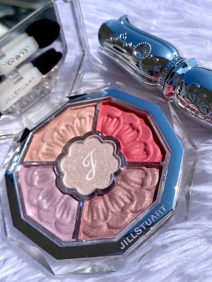 ジルスチュアート ブルームクチュール アイズ ジュエルドブーケ/JILL STUART/アイシャドウパレットを使ったクチコミ(1枚目)