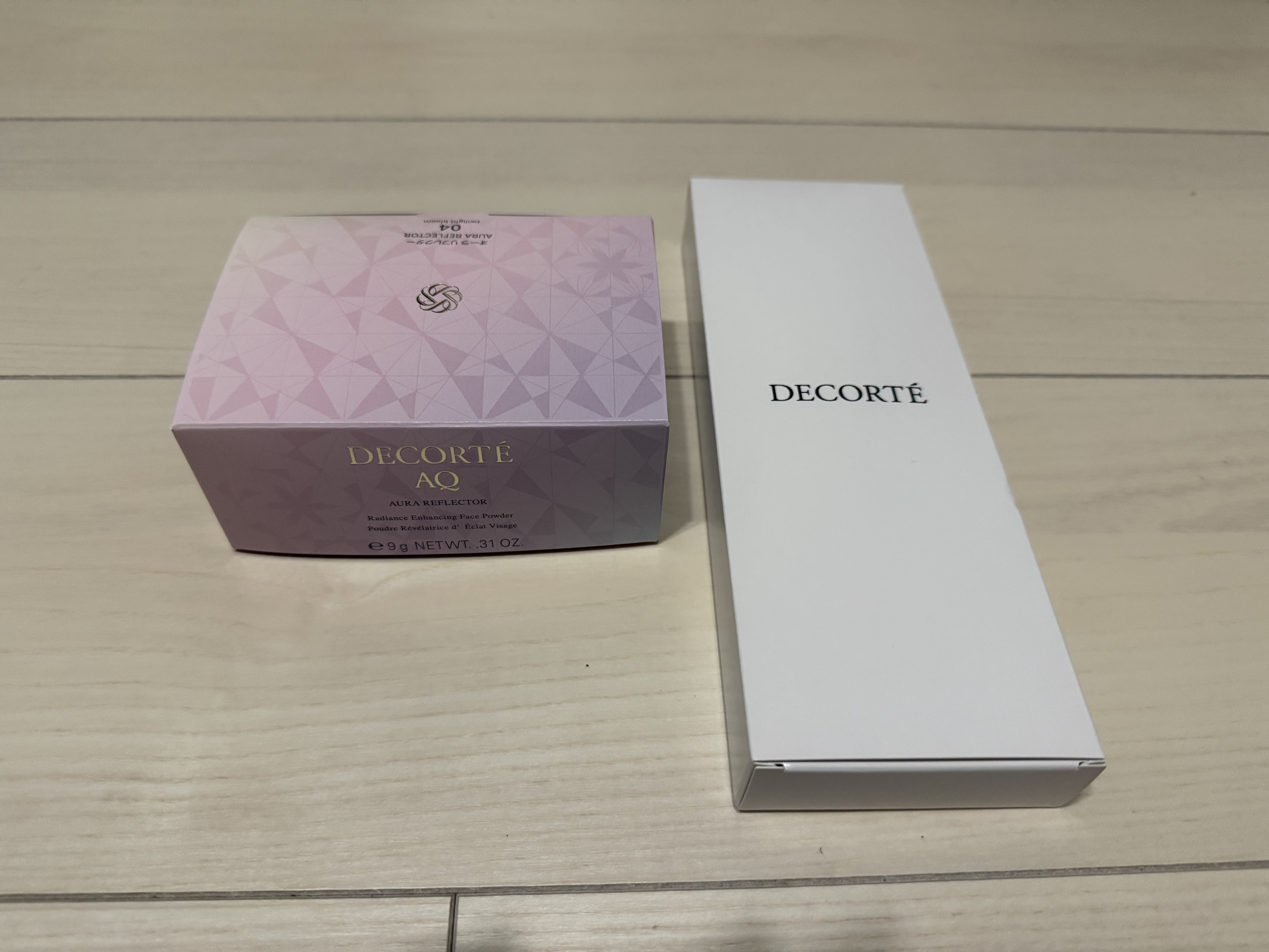 ＡＱ　オーラ リフレクター 04 twilight bloom/DECORTÉ/プレストパウダーを使ったクチコミ（3枚目）