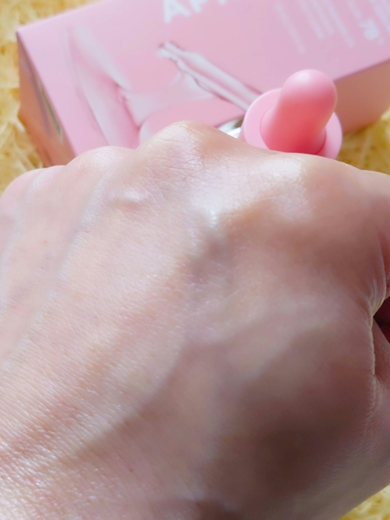 ピンクアロエムチンセラム/APRILSKIN/美容液を使ったクチコミ(7枚目)