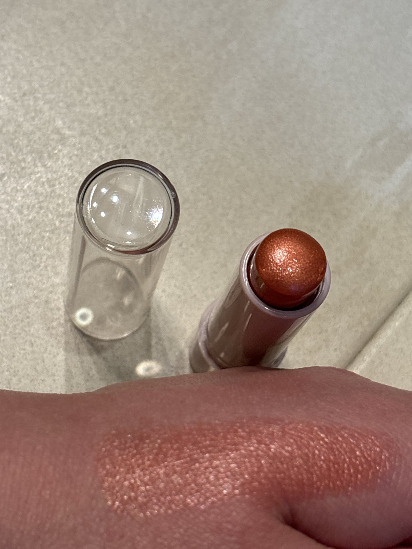 KM メロウスティックバーム/DAISO/スティックハイライトを使ったクチコミ(2枚目)