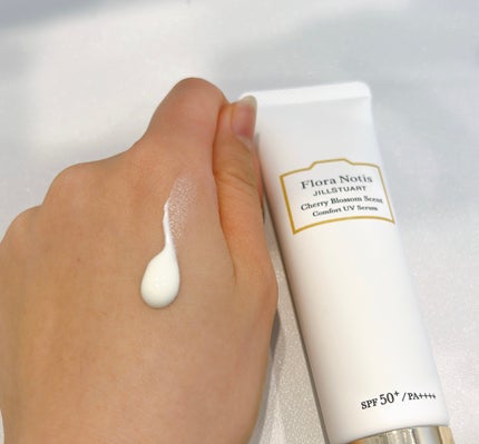 フローラノーティス ジルスチュアート チェリーブロッサム コンフォートUVセラム/Flora Notis JILL STUART/日焼け止めジェルを使ったクチコミ(3枚目)