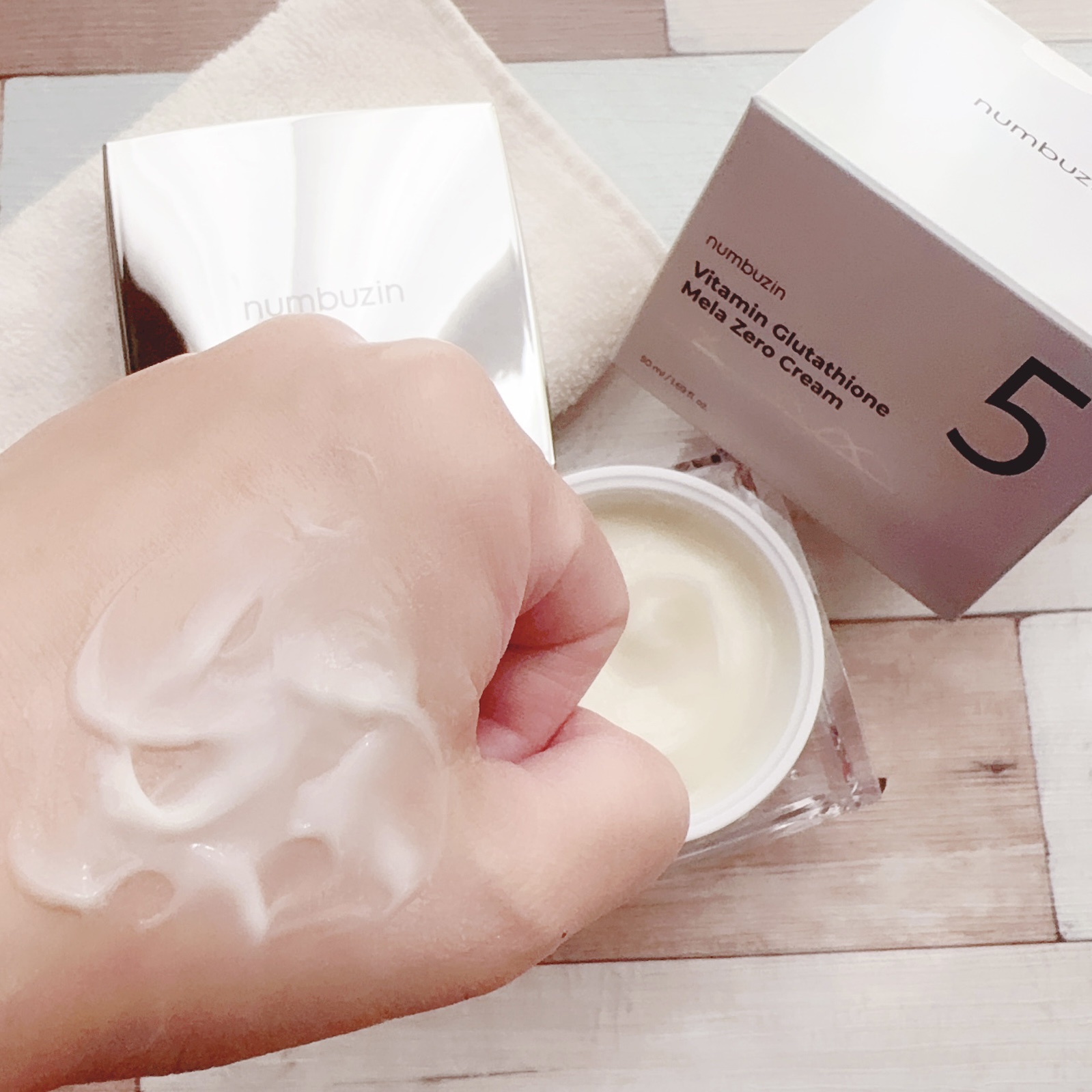5番 白玉グルタチオンCメラゼロクリーム/numbuzin/フェイスクリームを使ったクチコミ（3枚目）