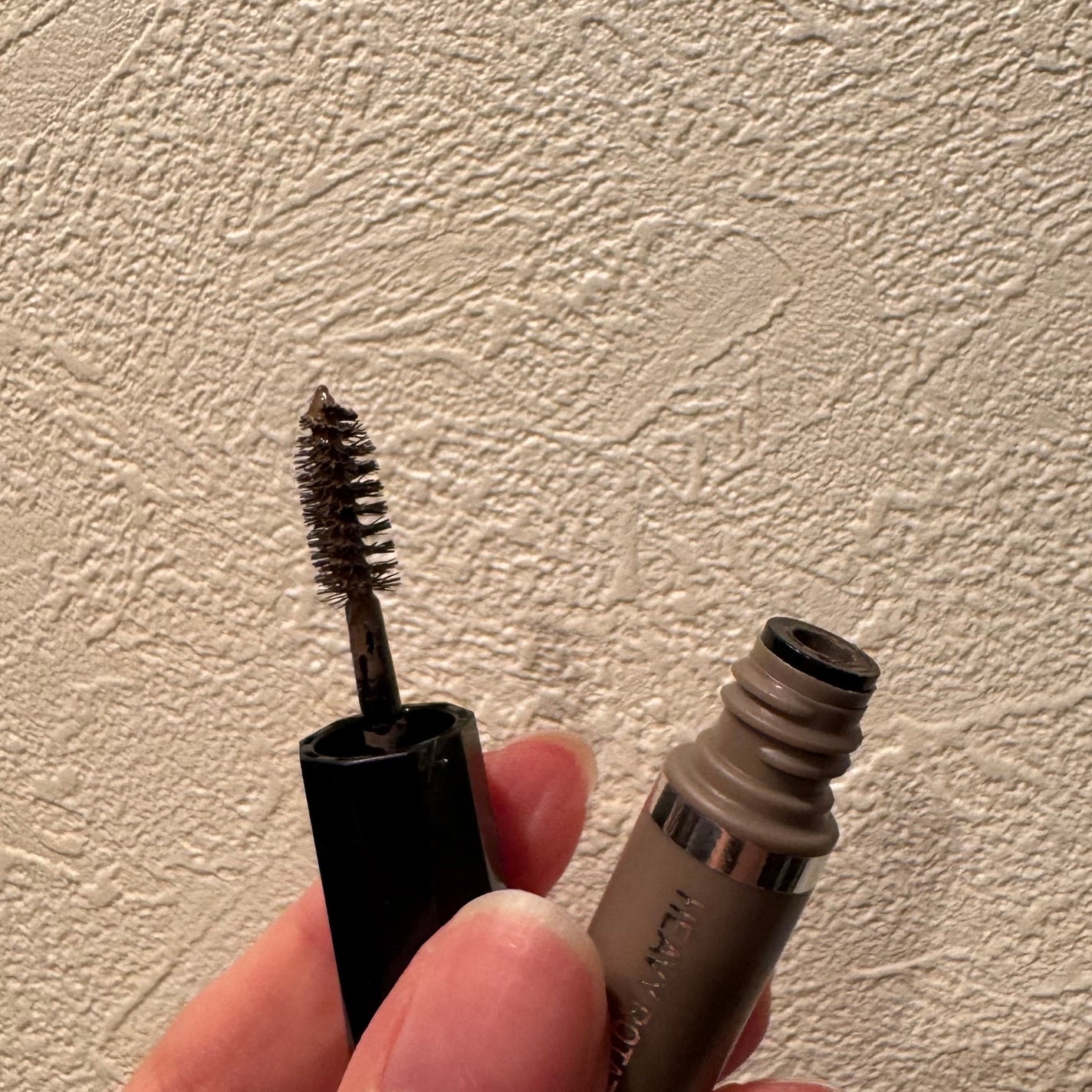 ヘビーローテーション カラーリングアイブロウEX/ヘビーローテーション/眉マスカラを使ったクチコミ(2枚目)