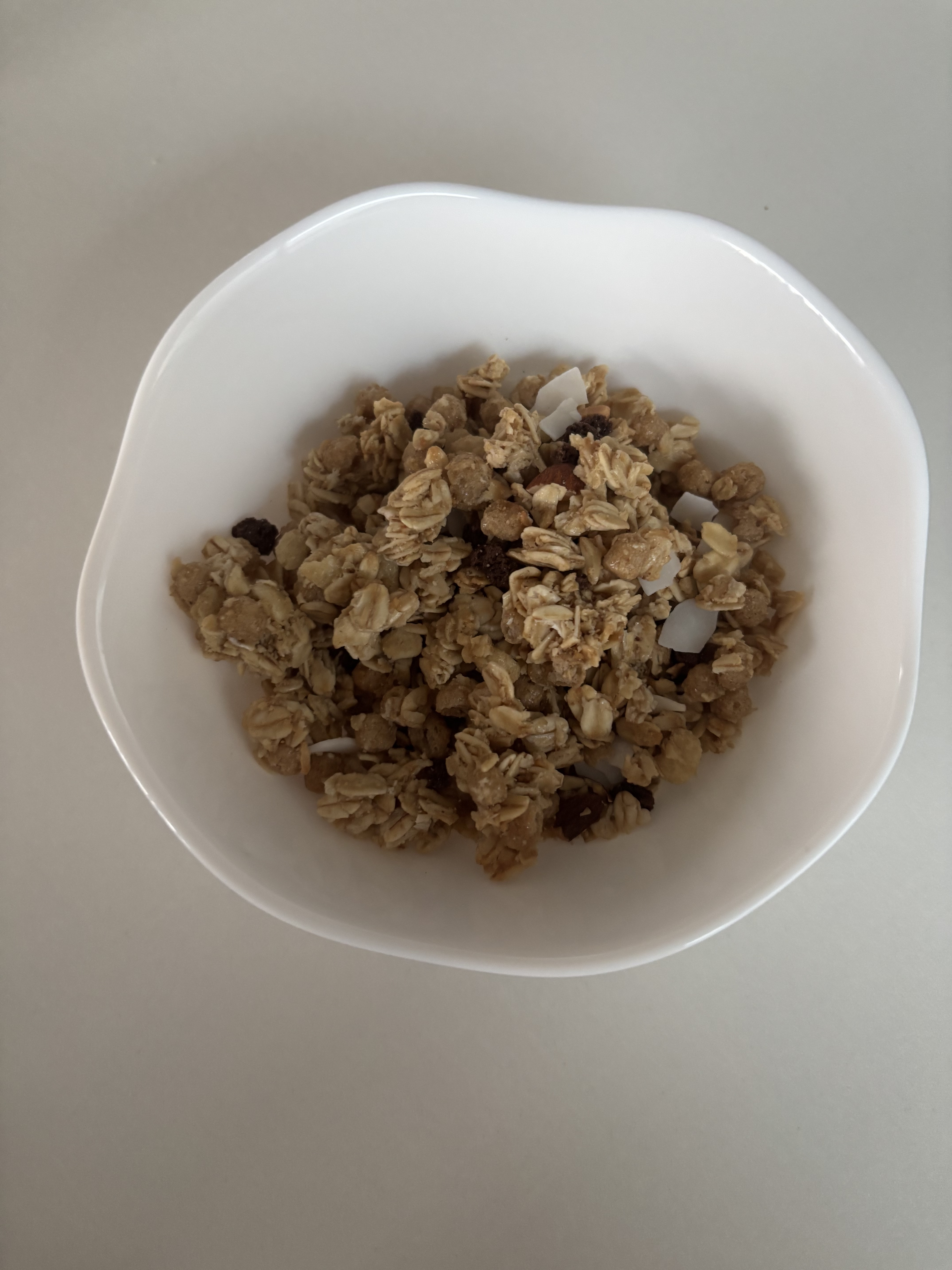 香ばしグラノーラ アーモンド&チョコクランチ/カルビー/グラノーラを使ったクチコミ（3枚目）