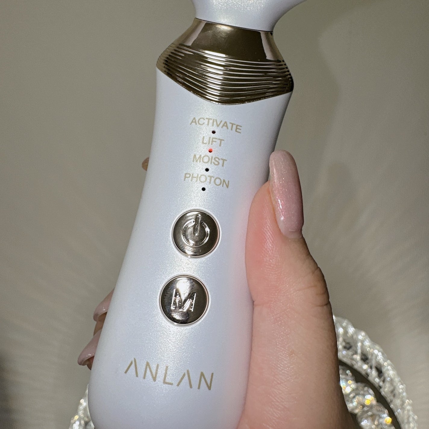 takamura /コスメ on LIPS 「全方位フィットする美顔器が使いやすい!日頃から美顔器を使ってい..」(4枚目)