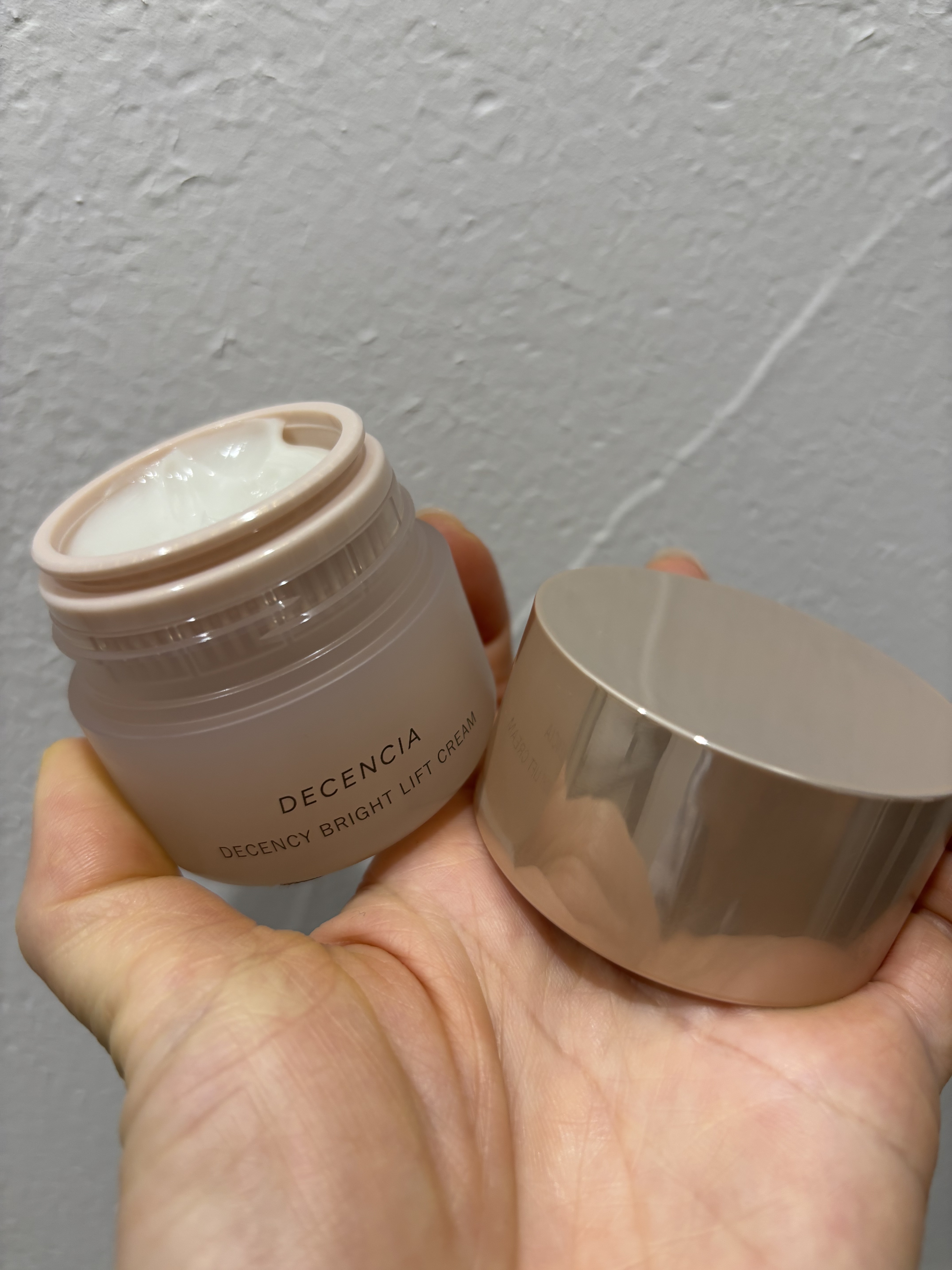 ディセンシア ディセンシー ブライトリフト クリーム/DECENCIA/フェイスクリームを使ったクチコミ（1枚目）