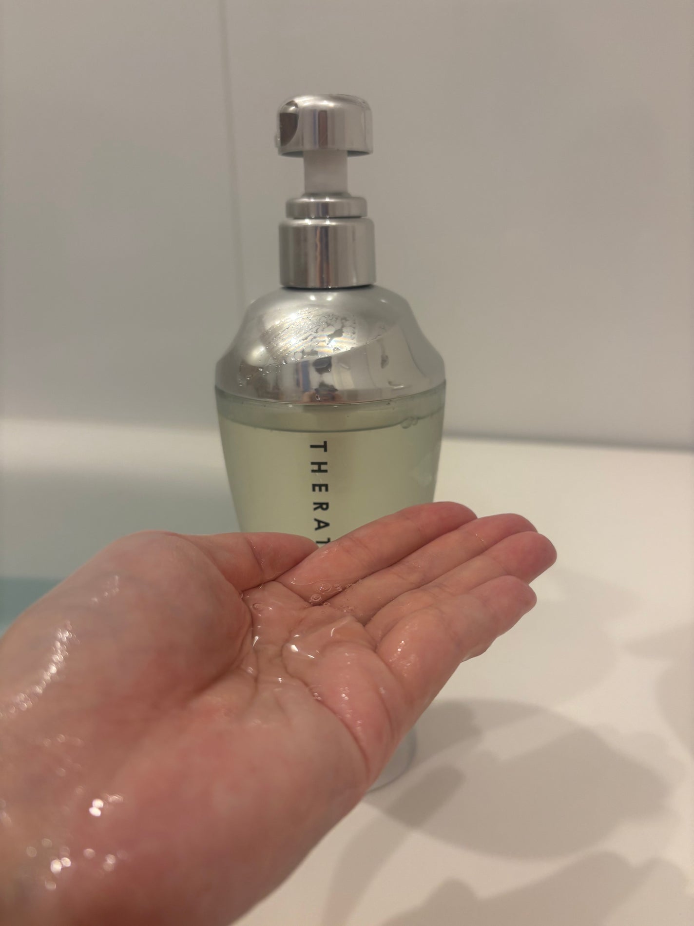 ナイトリペア シャンプー/ヘアトリートメント/THERATIS/シャンプー・コンディショナーを使ったクチコミ(2枚目)