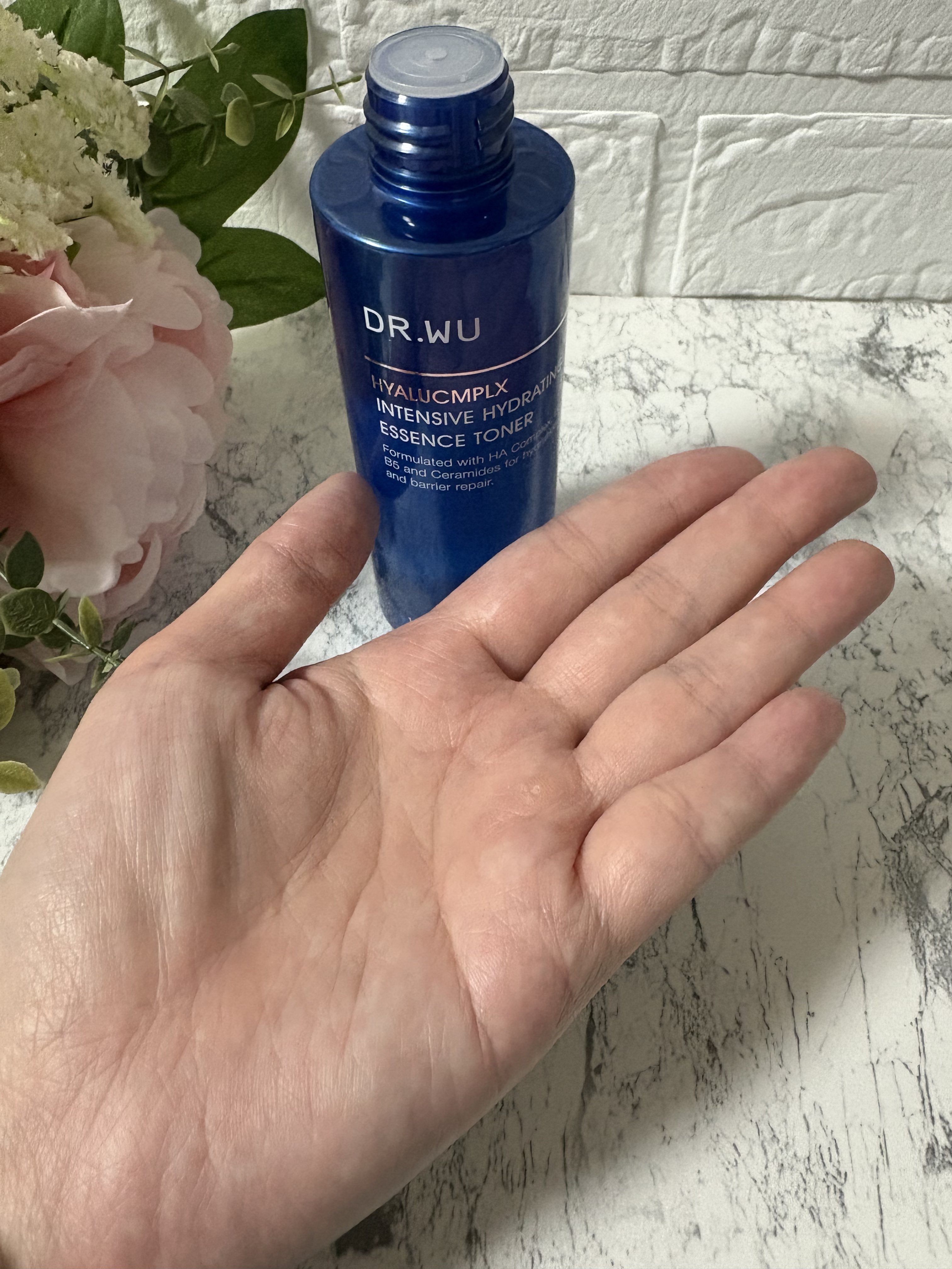 ヒアルコンプレクス モイスト エッセンストナー＜化粧水＞/DR.WU/化粧水を使ったクチコミ（3枚目）