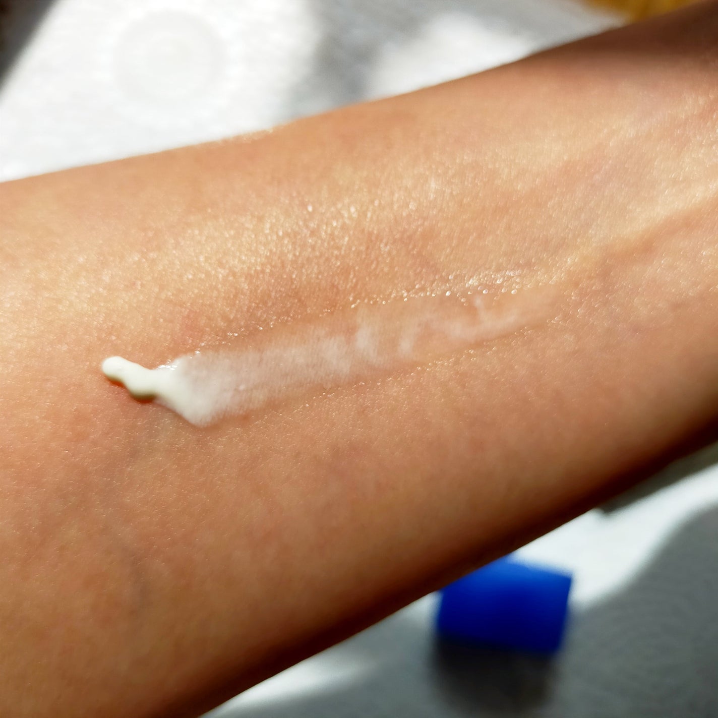 ヒアルロン酸フレッシュサンセラム/Isntree/日焼け止めクリームを使ったクチコミ(2枚目)