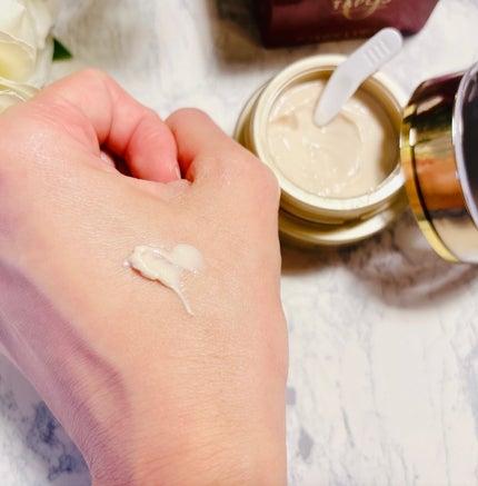 タプリス プエラフィカ エマルション/ドクターベルツ/フェイスクリームを使ったクチコミ(4枚目)