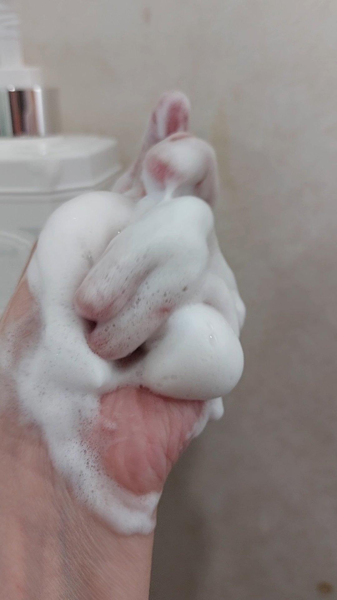 パフュームボディソープ リリィムスクホワイトティー/TEABLESS/ボディソープを使ったクチコミ（3枚目）