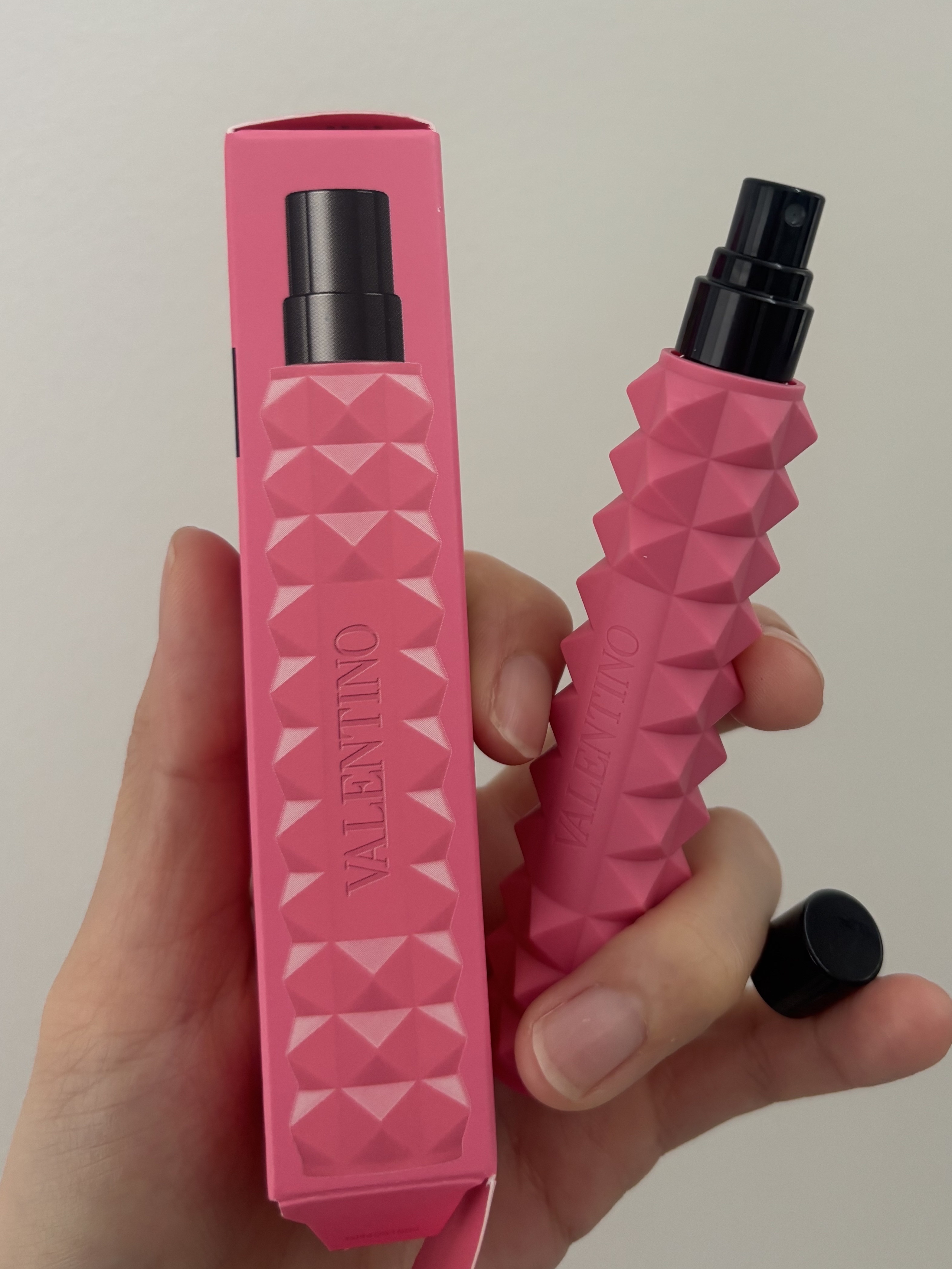 ヴァレンティノ ドンナ ボーン  イン ローマ オードパルファン /ヴァレンティノ ビューティ/香水(レディース)を使ったクチコミ（2枚目）