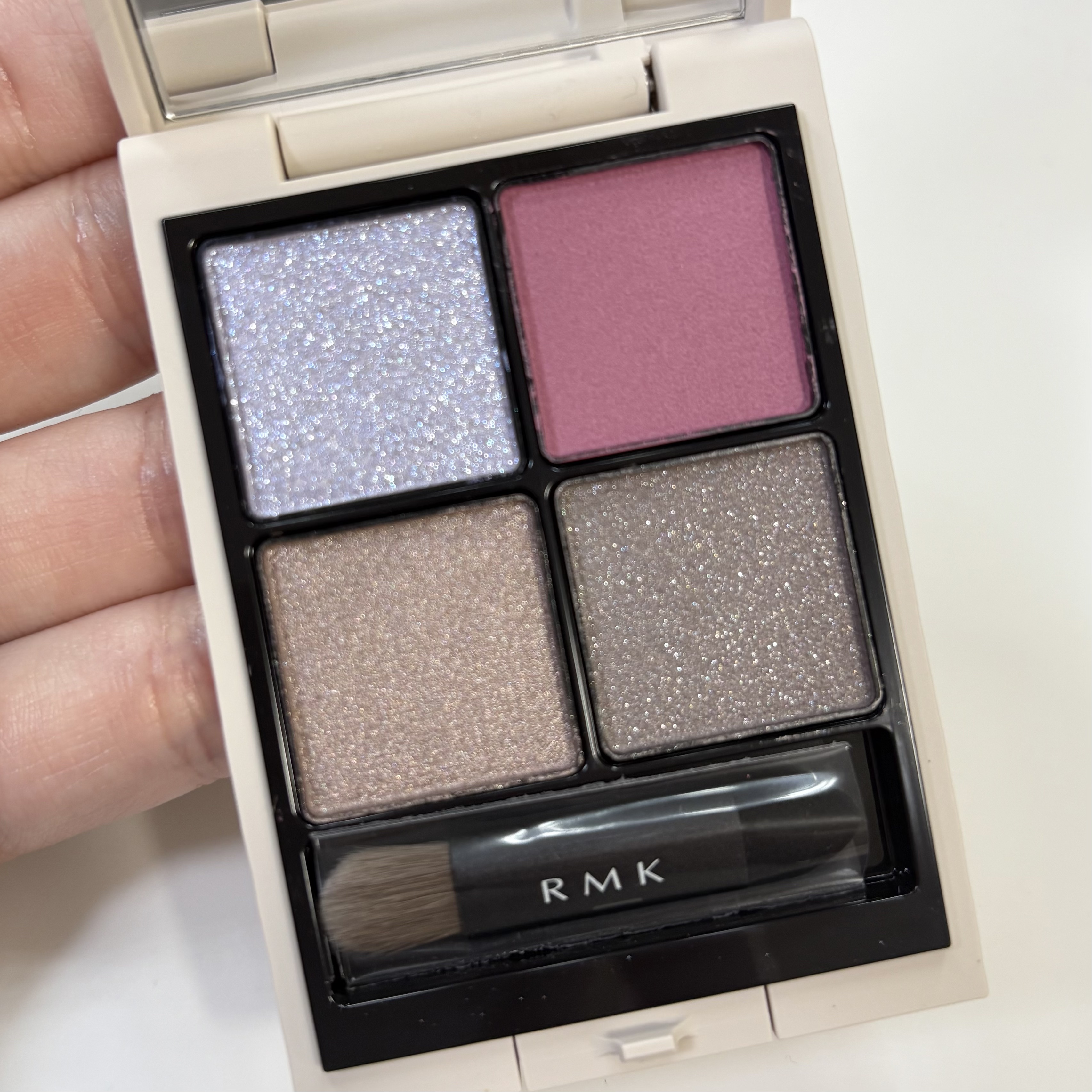 RMK シンクロマティック アイシャドウパレット/RMK/アイシャドウパレットを使ったクチコミ（2枚目）