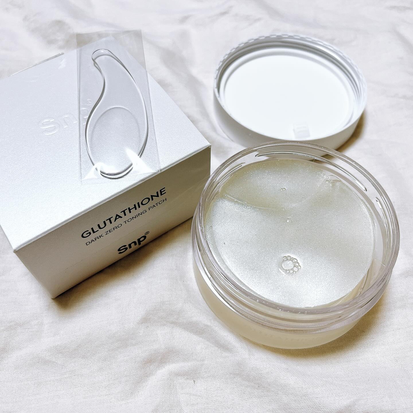 グルタチオン光彩白玉パッチ/SNP/アイケア・アイクリームを使ったクチコミ（2枚目）