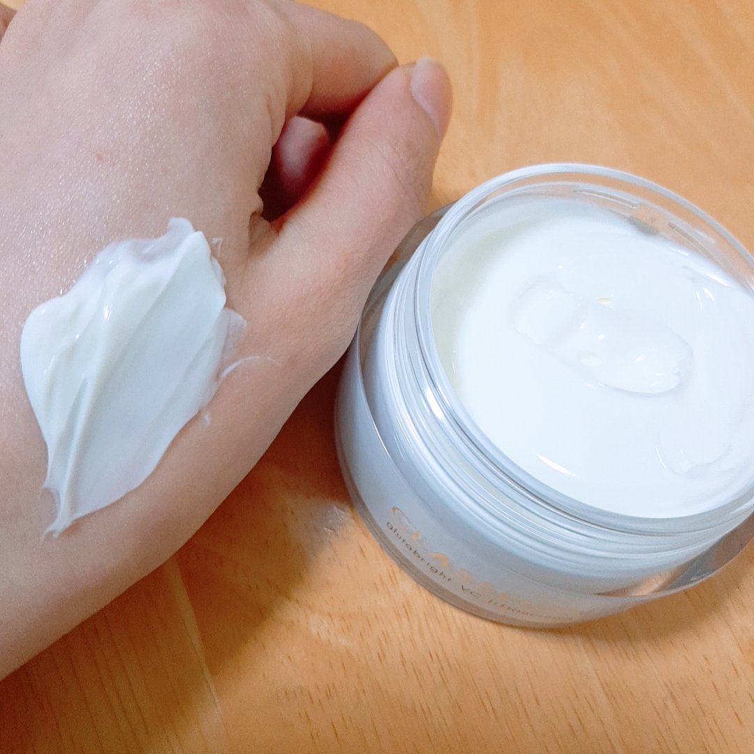 グラスーン　グルタブライト　ＶＣ　リフタンクリーム/GLASSOON/フェイスクリームを使ったクチコミ（2枚目）