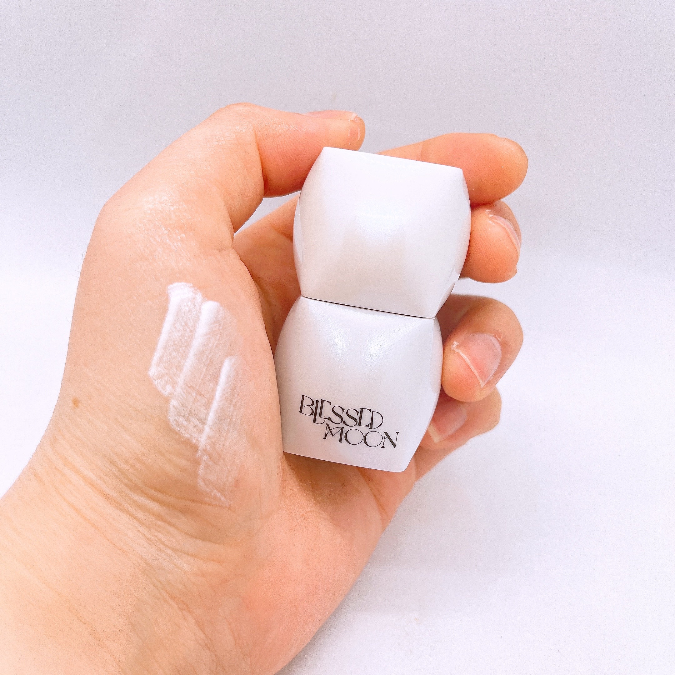 Veil Melting Glass Highlighter 01.Diamond Dust/BLESSED MOON/リキッドハイライトを使ったクチコミ（3枚目）