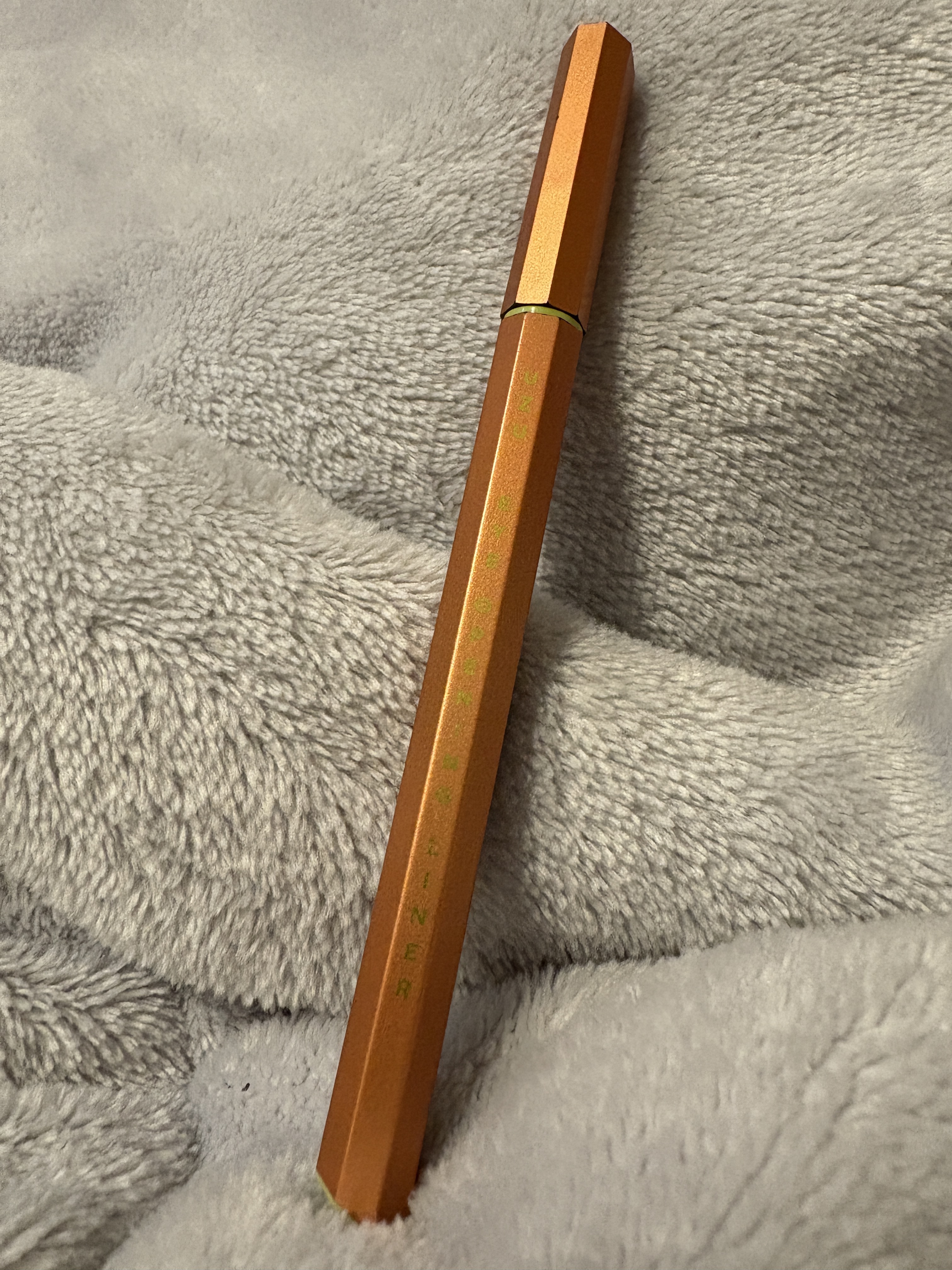 EYE OPENING LINER/UZU BY FLOWFUSHI/アイライナーを使ったクチコミ（1枚目）