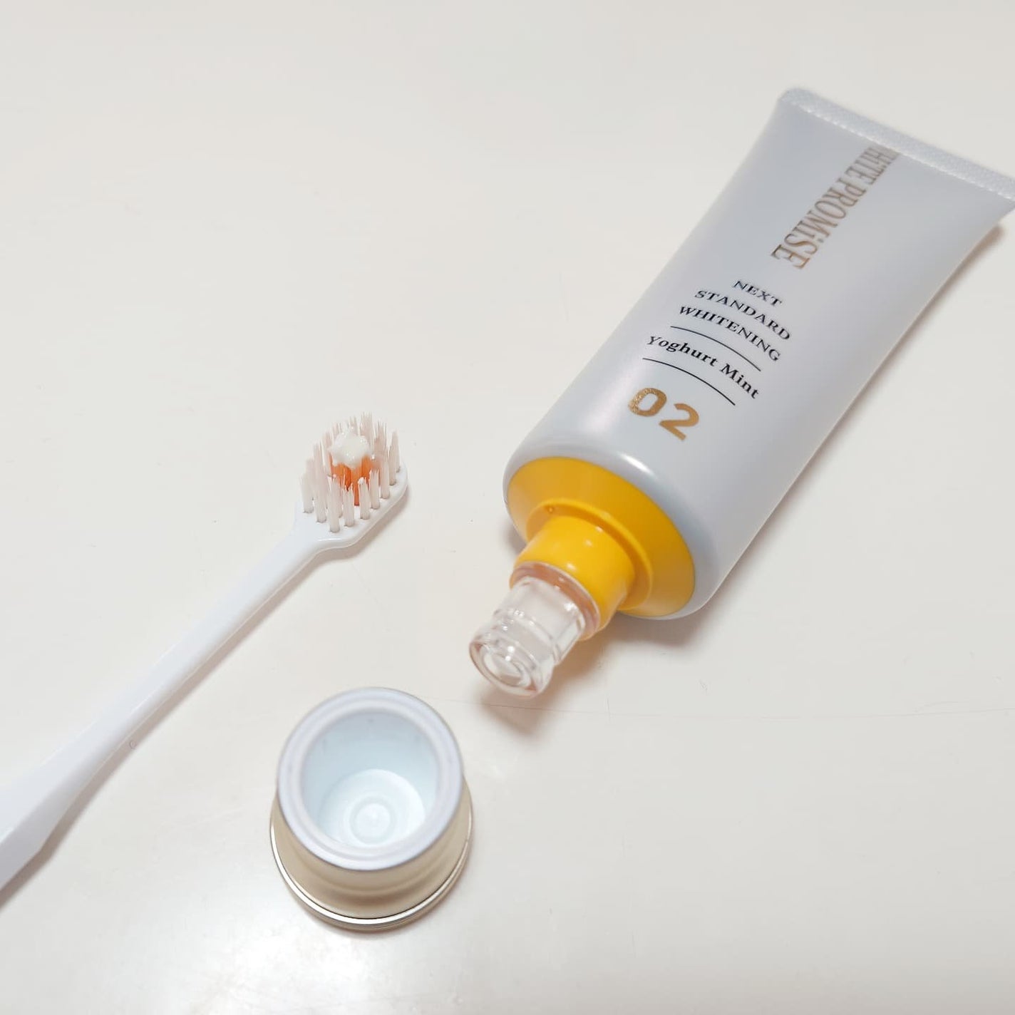 manganese on LIPS 「*WHiTEPROMiSEおしゃれな歯みがきを使用してみました..」(3枚目)