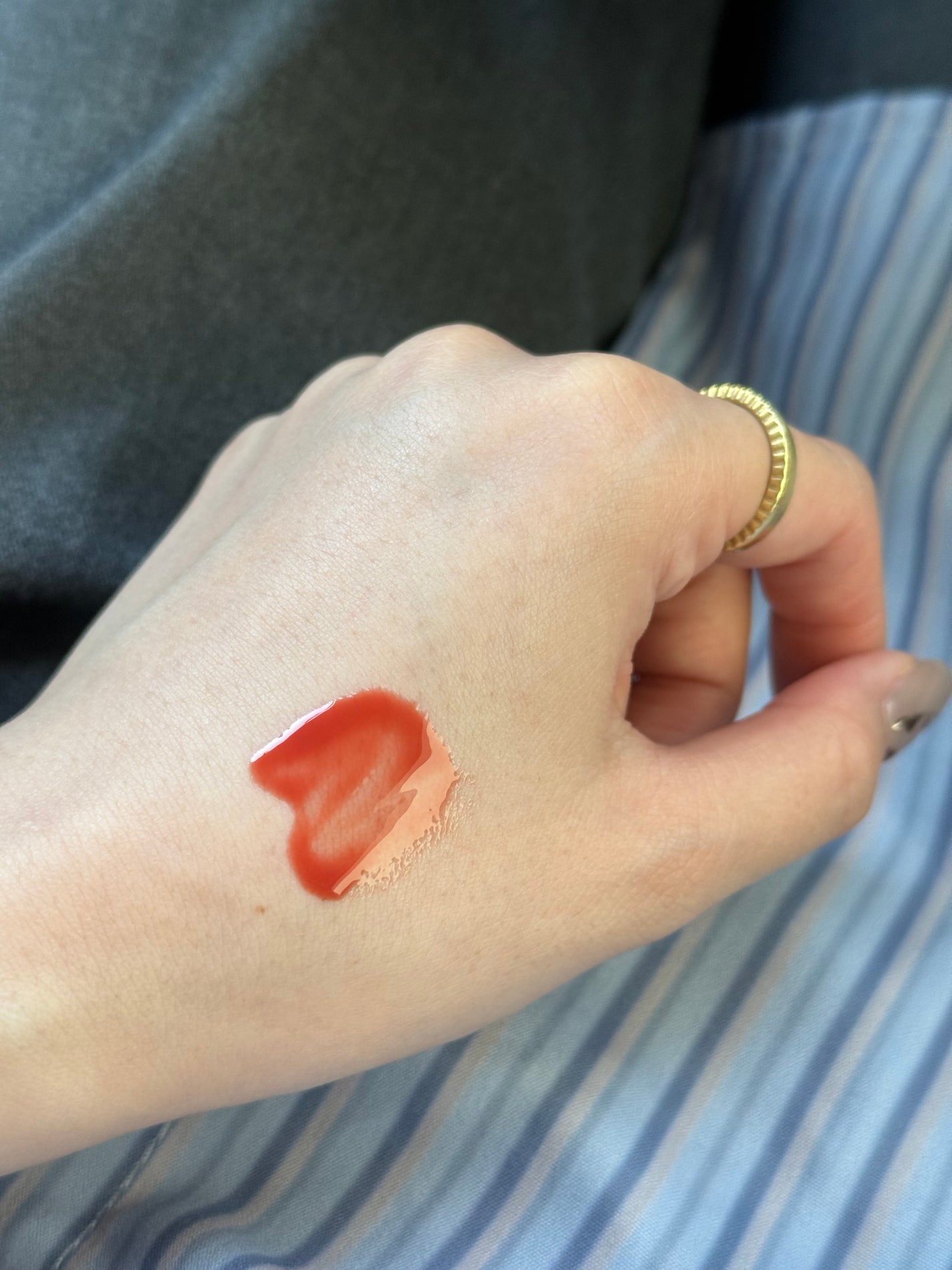 ジューシーベリープランピングリップオイル/TOCOBO/リップグロスを使ったクチコミ(2枚目)