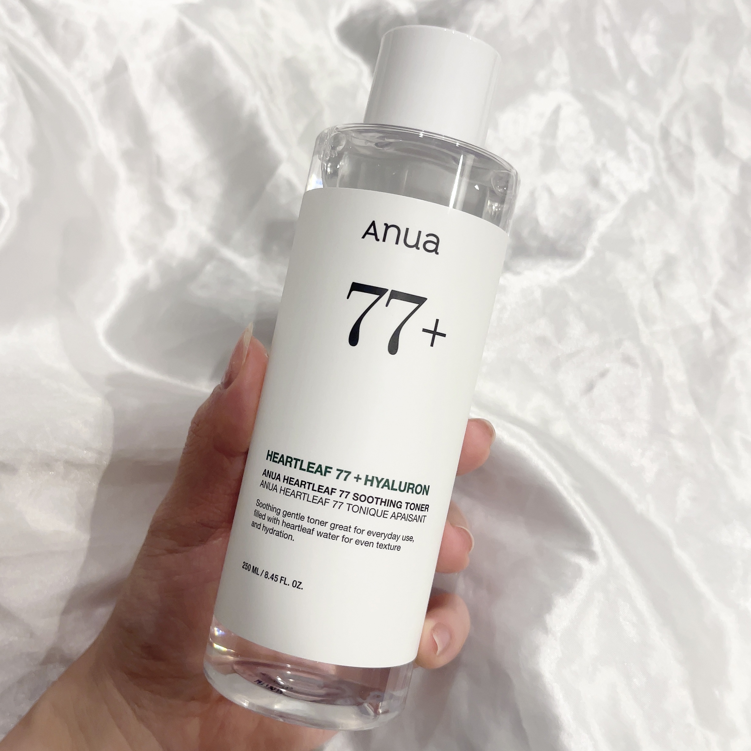 Anua
ドクダミ 77 スージングトナー

水っぽいサラサラとしたテクスチャーで軽い使用感。

ベタつかないし他のスキンケアにも干渉しないから、手に取りやすいのがよかった！

通常のスキンケアとしてはもちろん、入浴時やシャワー後の乾燥防止