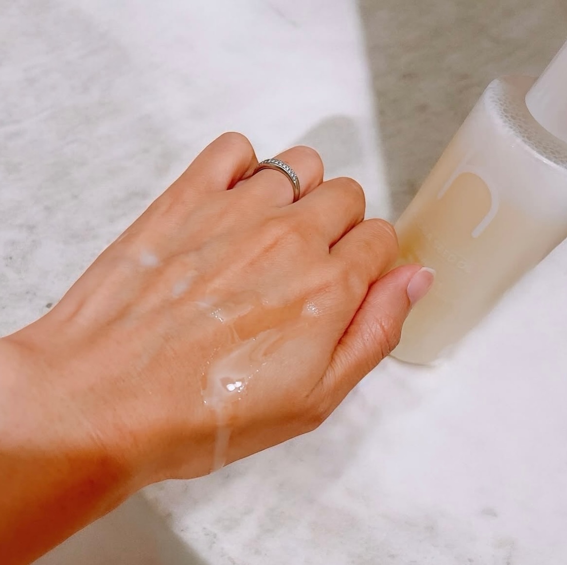 ダブルショットオイルトゥーフォームクレンザー/HAMEL/オイルクレンジングを使ったクチコミ（3枚目）