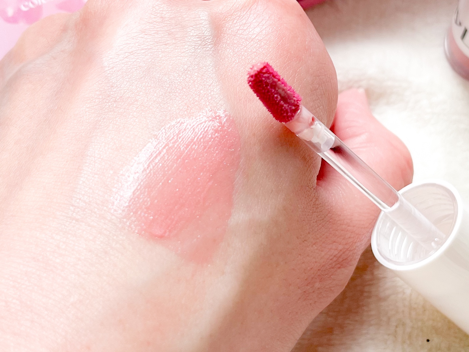 アップトゥーミー　ハグマイリップ　カラーロックプランパー/up2me/リッププランパーを使ったクチコミ（3枚目）