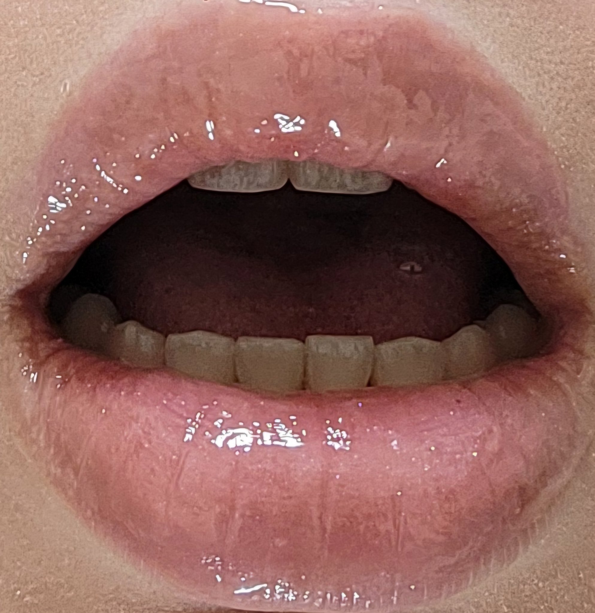 SHINY LIPGLOSSES/L.A.COLORS/リップグロスを使ったクチコミ（1枚目）