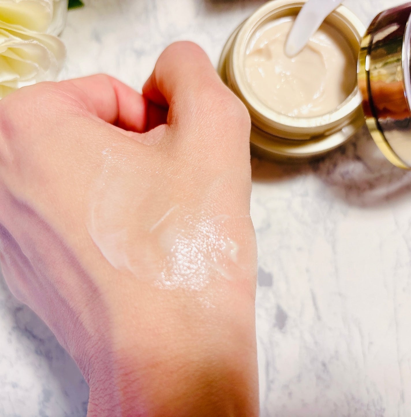 タプリス プエラフィカ エマルション/ドクターベルツ/フェイスクリームを使ったクチコミ(5枚目)