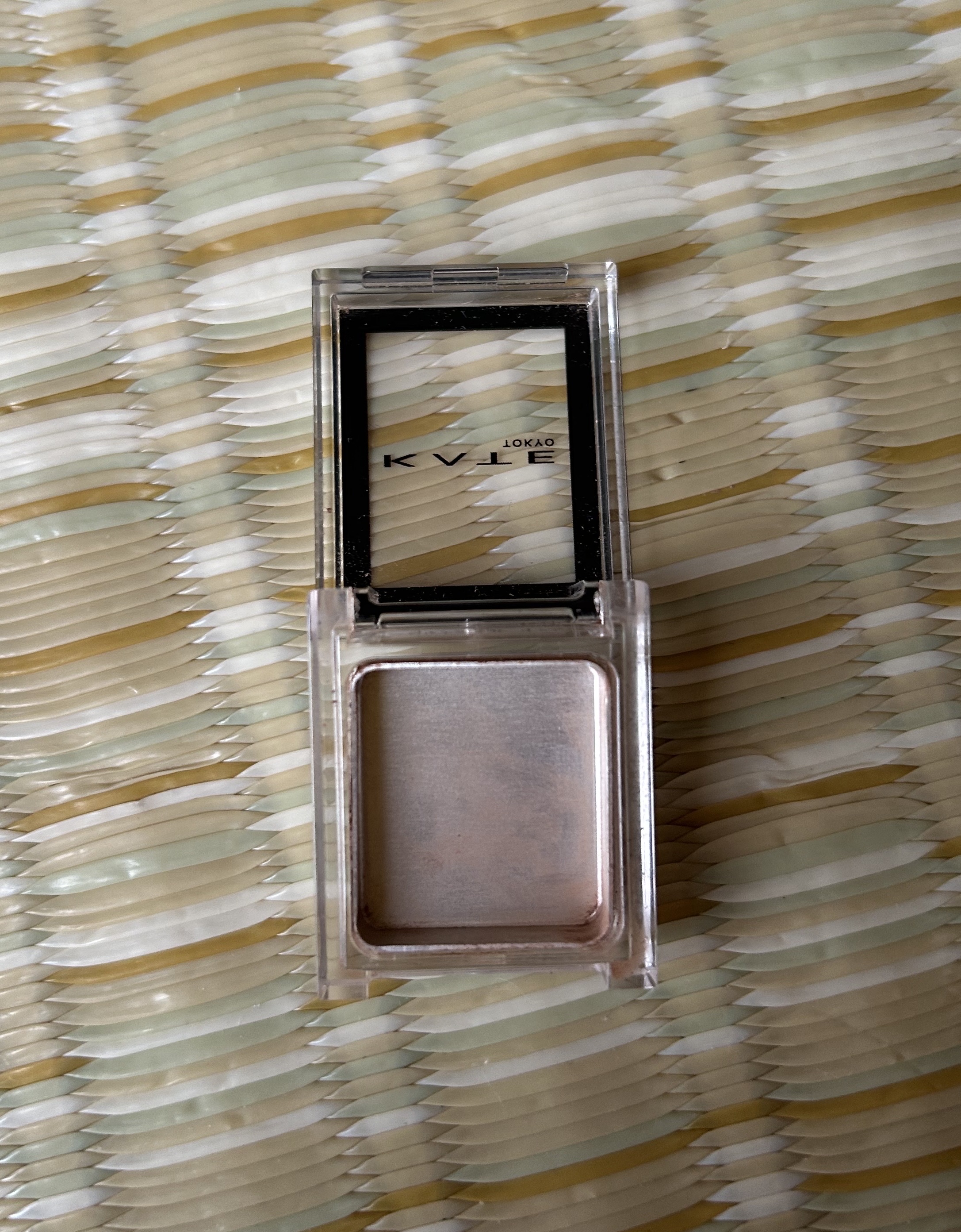 ケイト ザ アイカラー/KATE/単色アイシャドウを使ったクチコミ（2枚目）