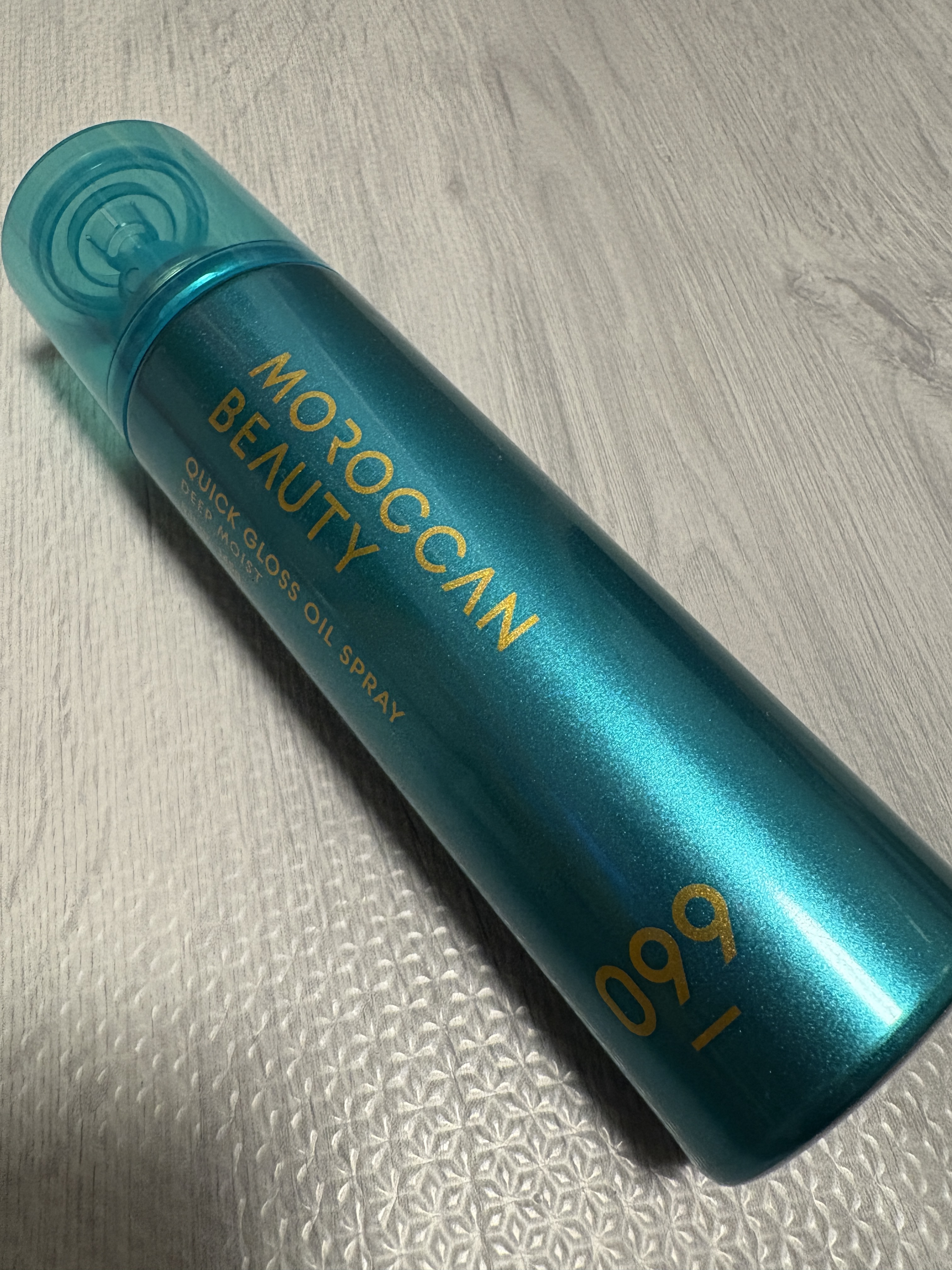 モロッカンビューティ ディープモイスト クイックグロス オイルスプレー/モロッカンビューティ/ヘアスプレーを使ったクチコミ（1枚目）